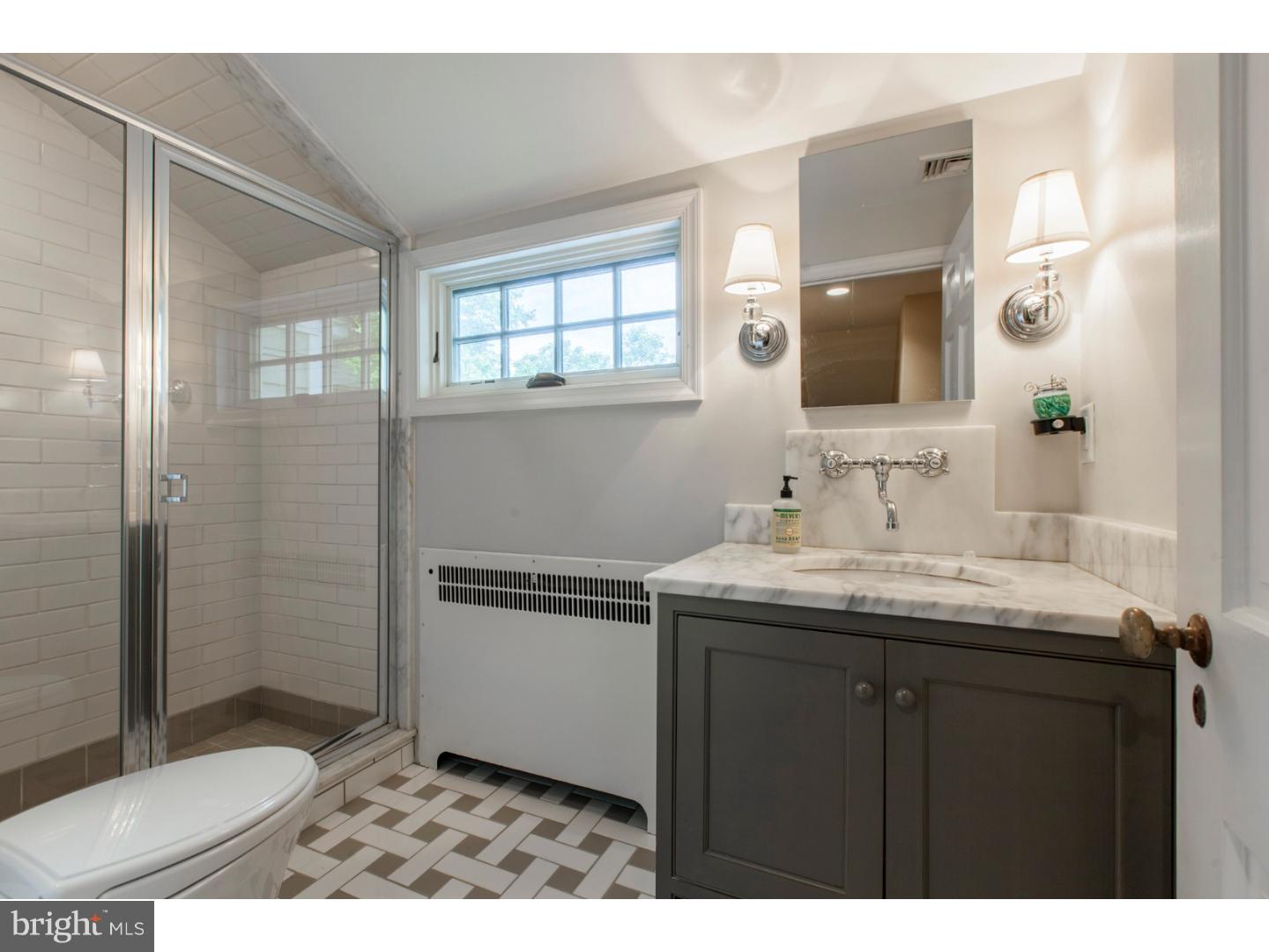 BRYN MAWR - Residential