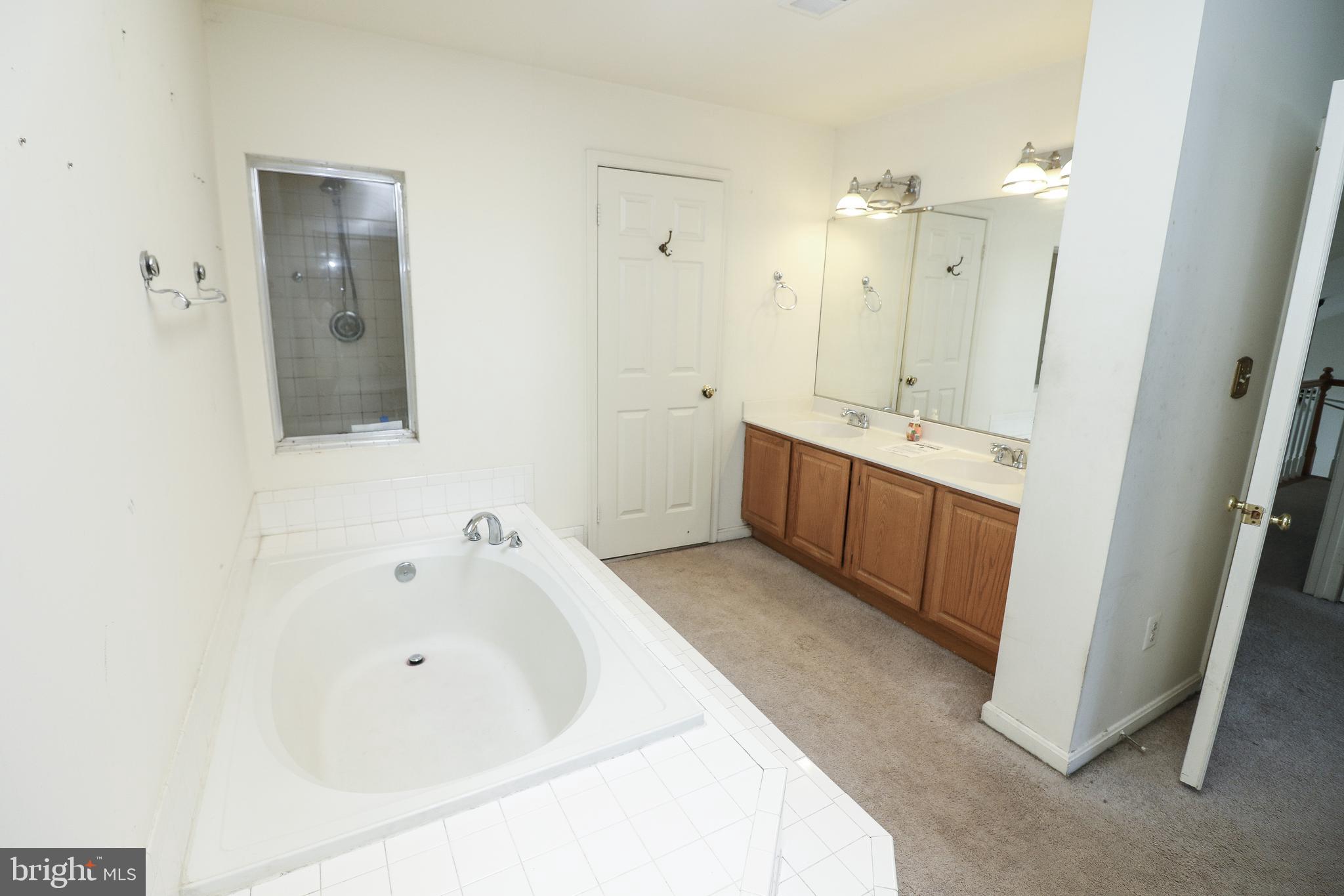 GREEN TRAILS - Residential