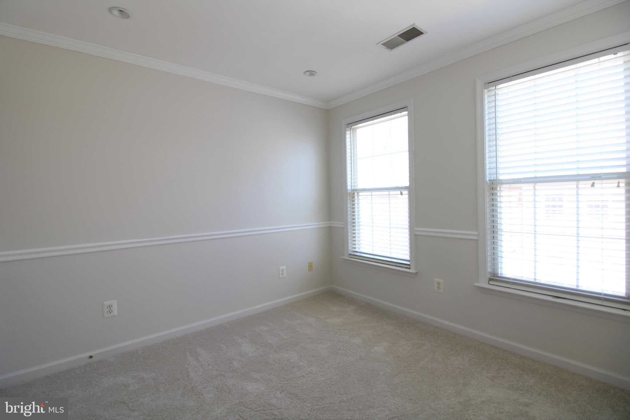 HERITAGE WOODS - Residential Lease