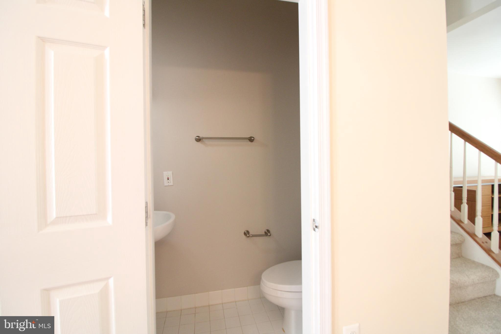 HERITAGE WOODS - Residential Lease