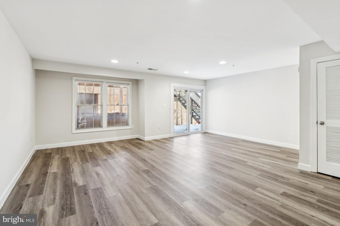 WAVERLY WOODS - Residential