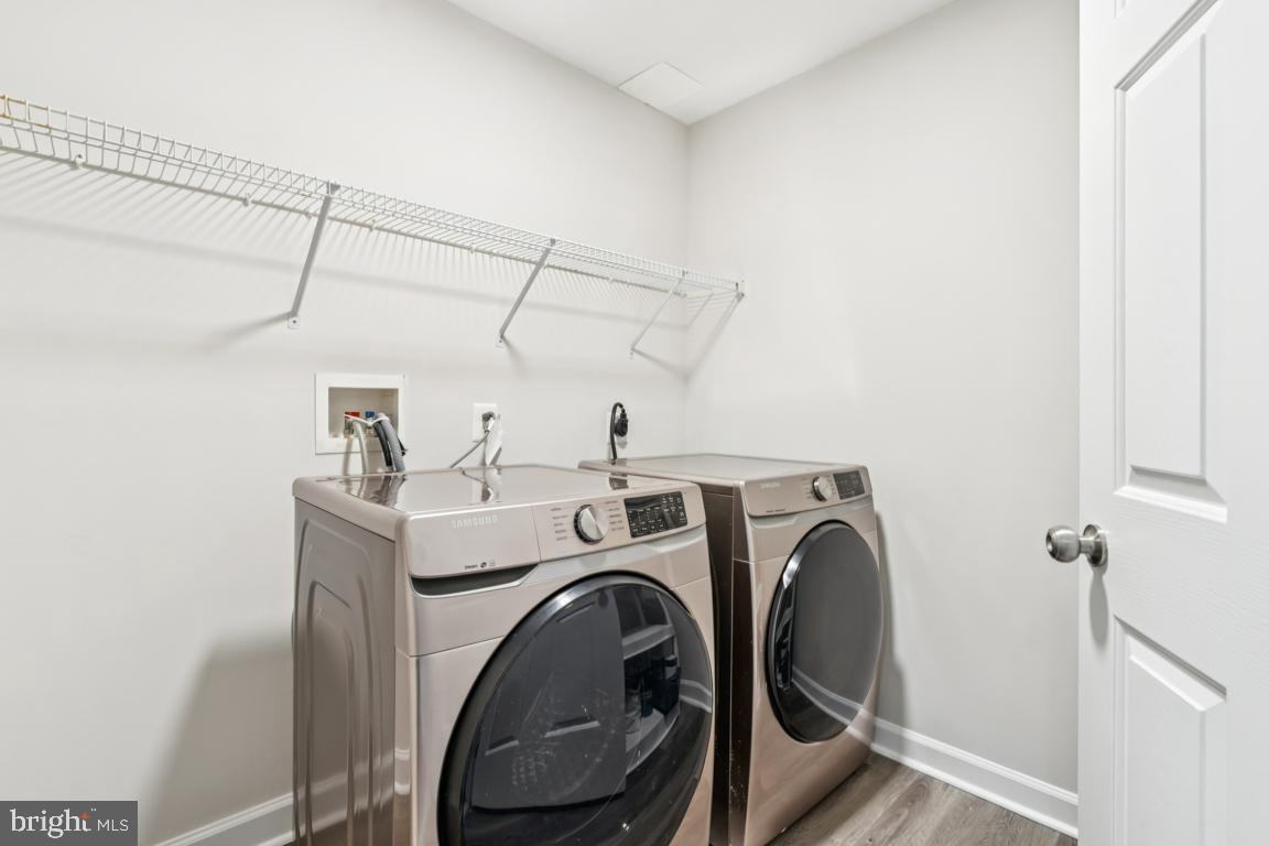 WAVERLY WOODS - Residential