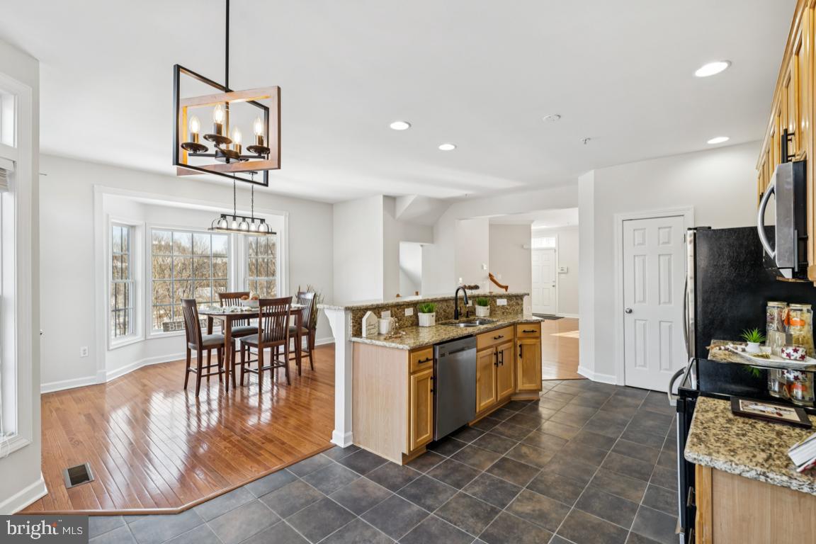 WAVERLY WOODS - Residential