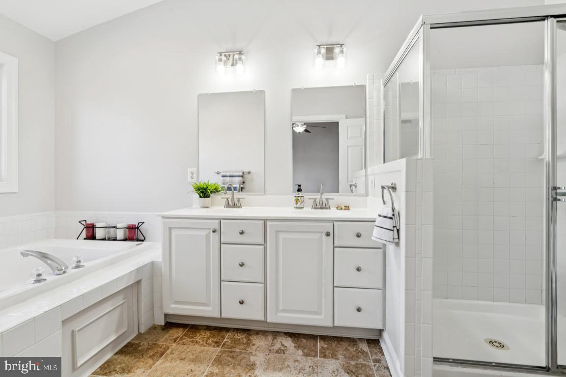 WAVERLY WOODS - Residential