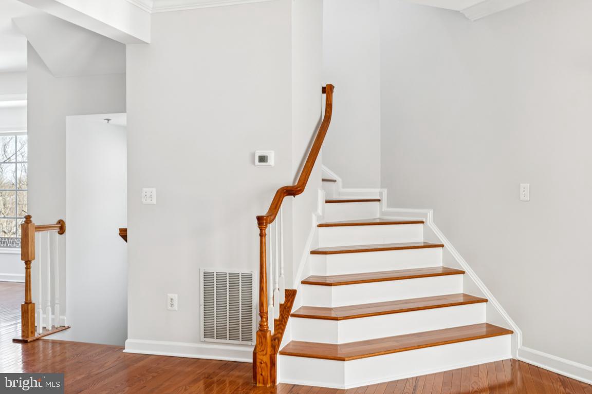 WAVERLY WOODS - Residential