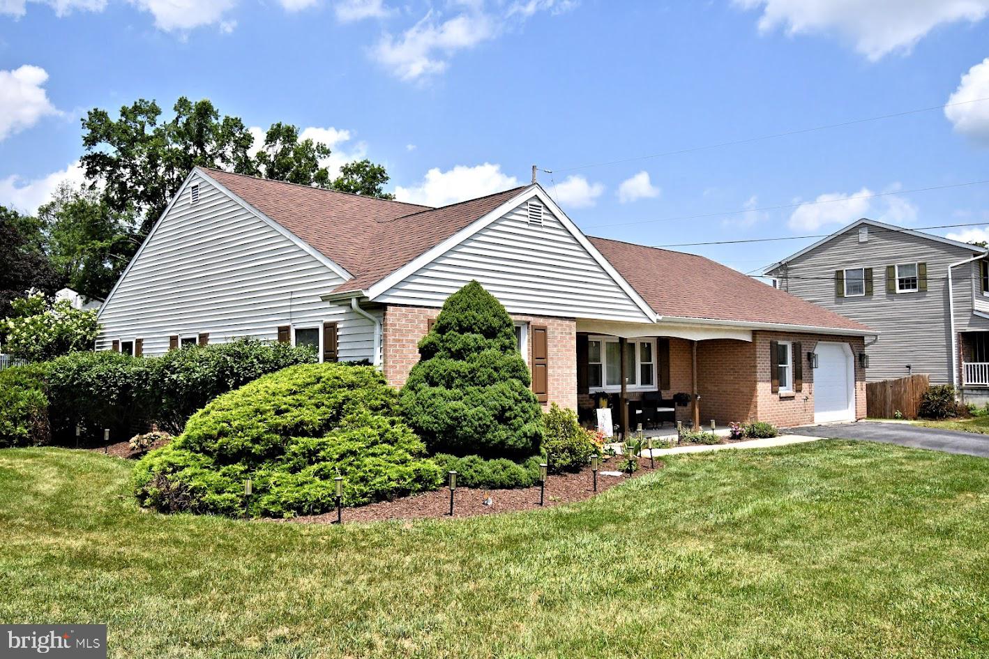 1 HEATHER COURT