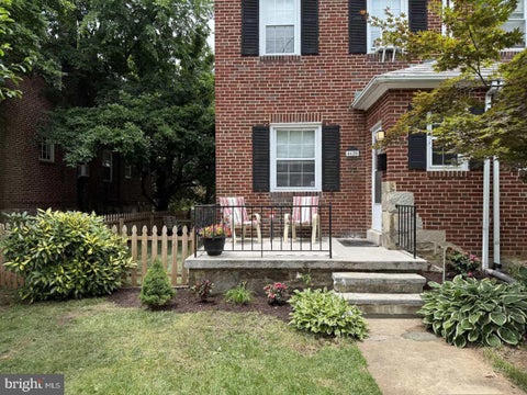 Townhouse For Sale - 4620 Harcourt Road<br/> Baltimore City County, BALTIMORE, MD 21214