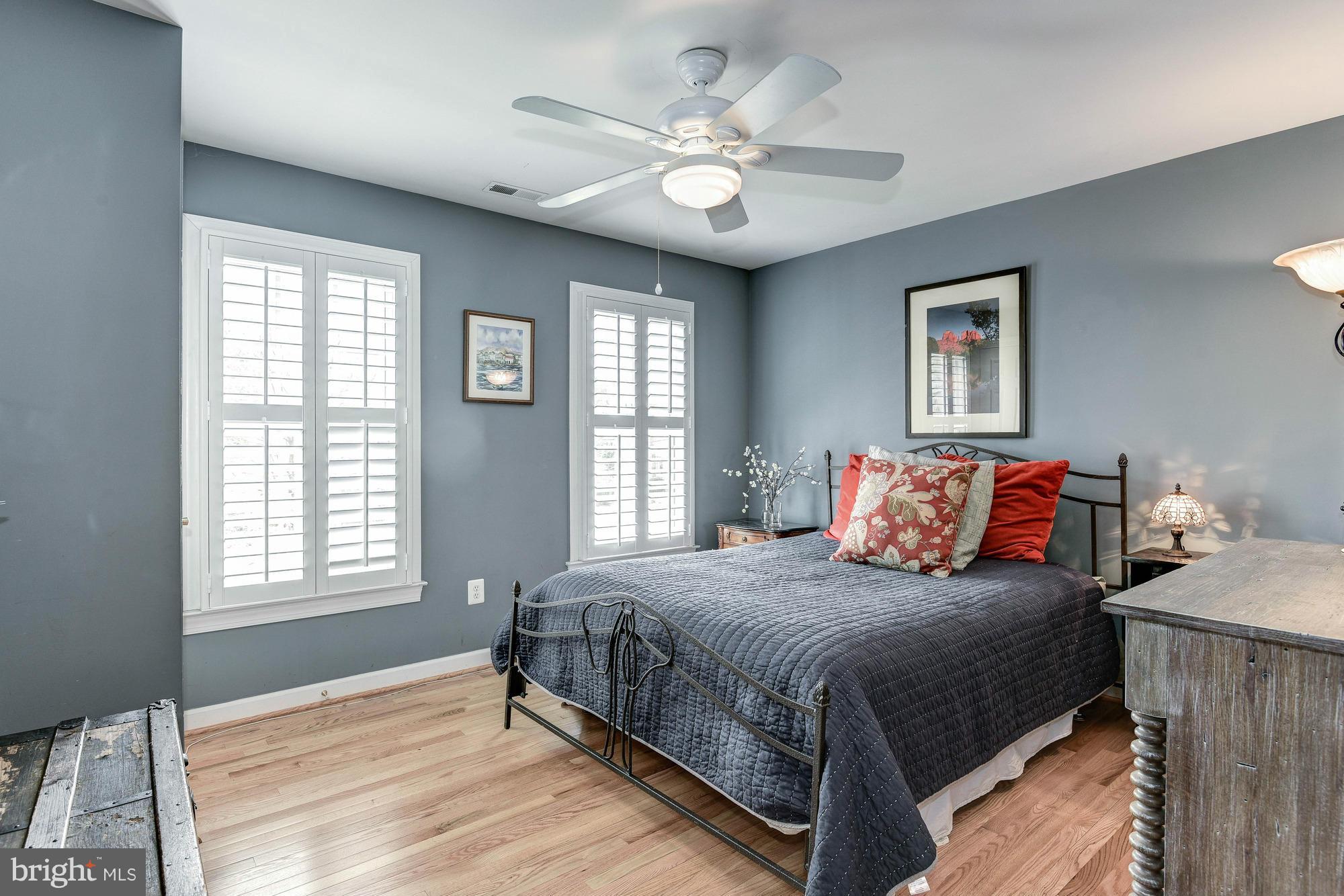 BRADLEY HILLS - Residential