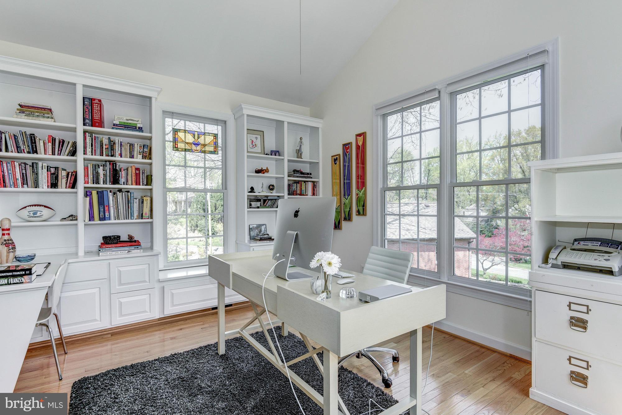 BRADLEY HILLS - Residential