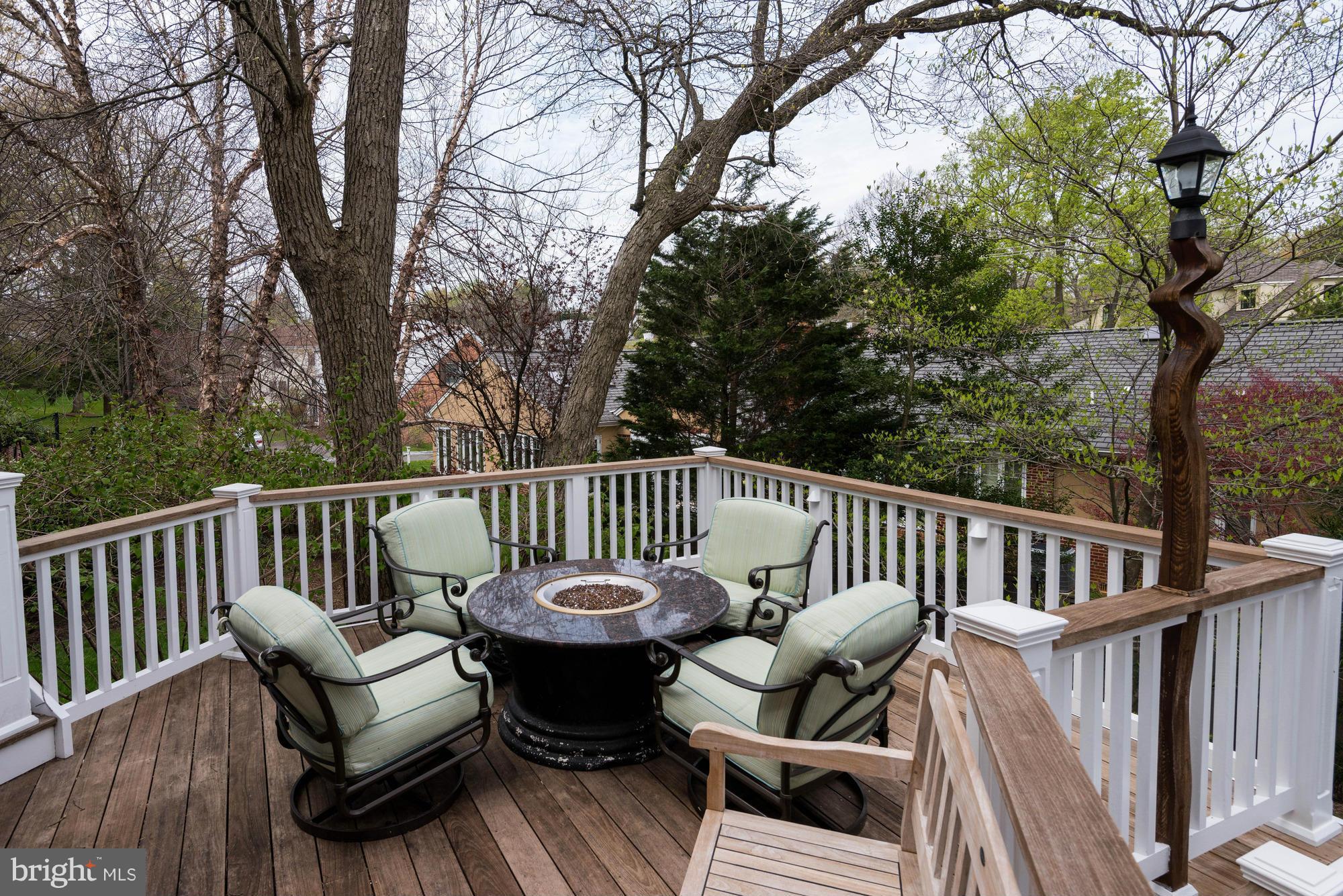 BRADLEY HILLS - Residential