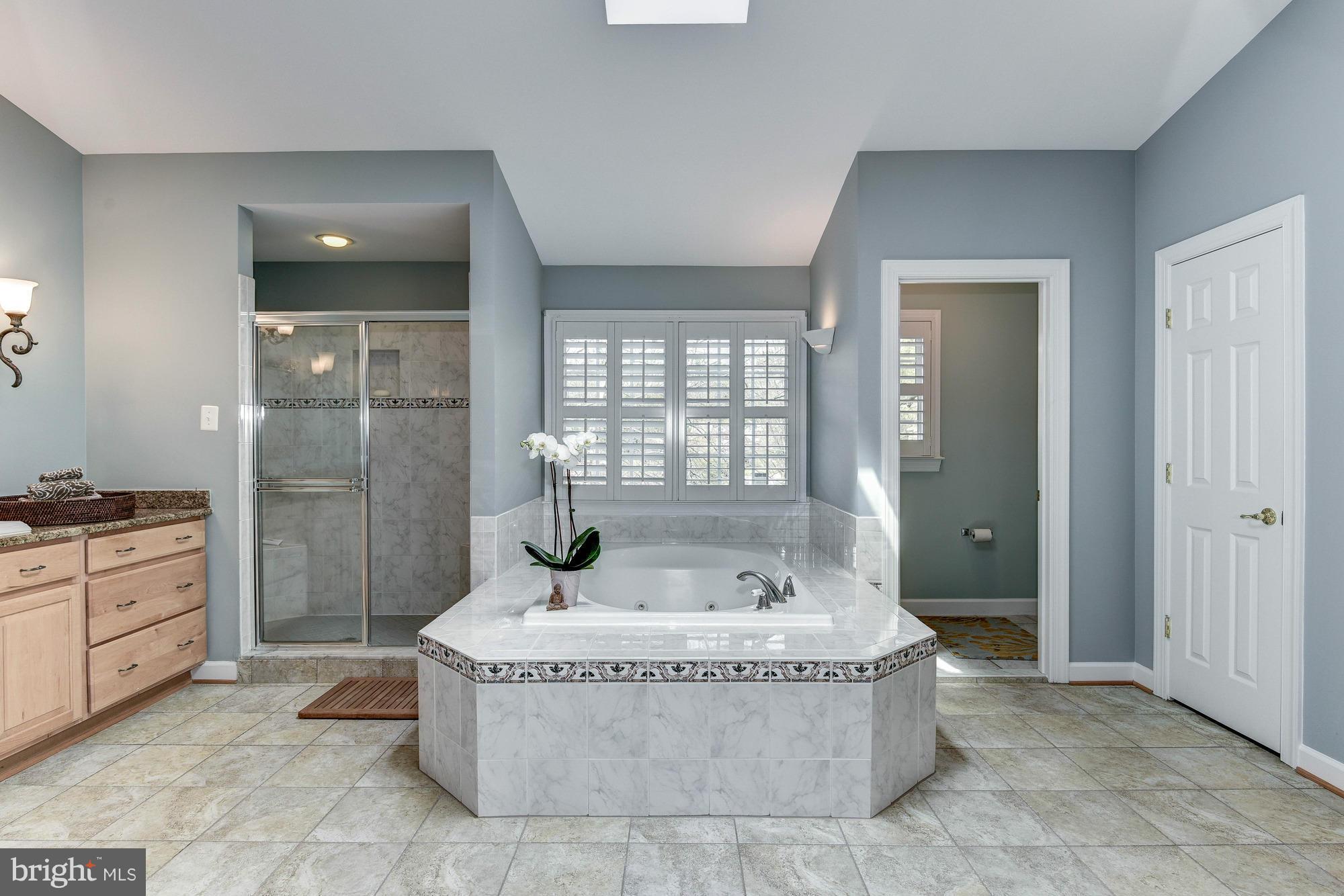 BRADLEY HILLS - Residential