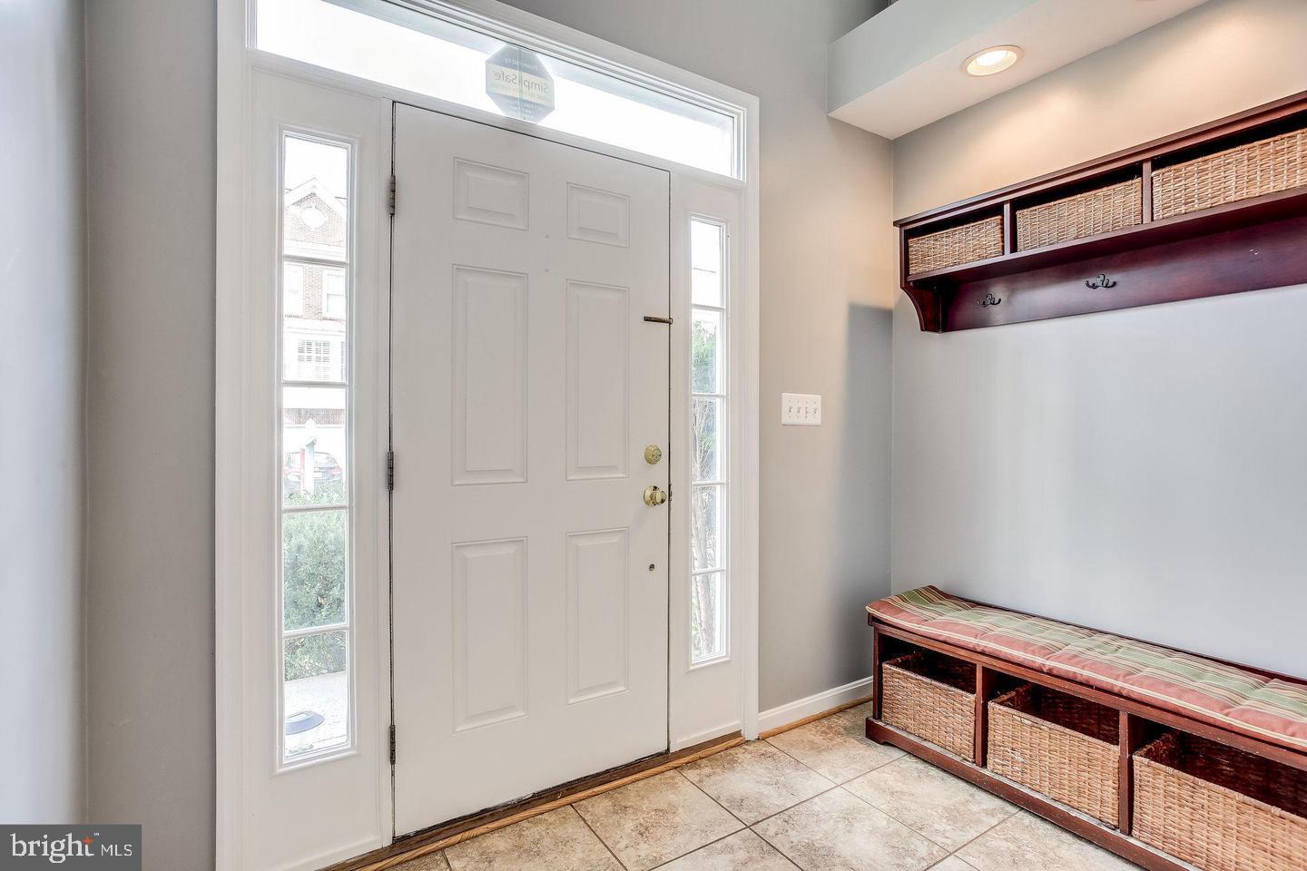 SOUTH RIDING - Residential Lease