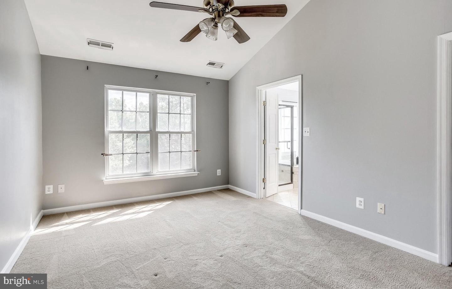 SOUTH RIDING - Residential Lease