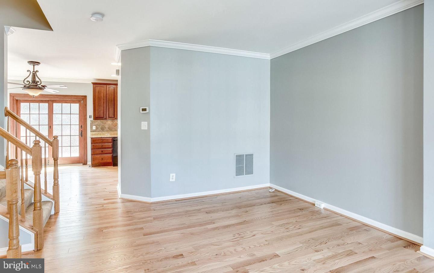 SOUTH RIDING - Residential Lease