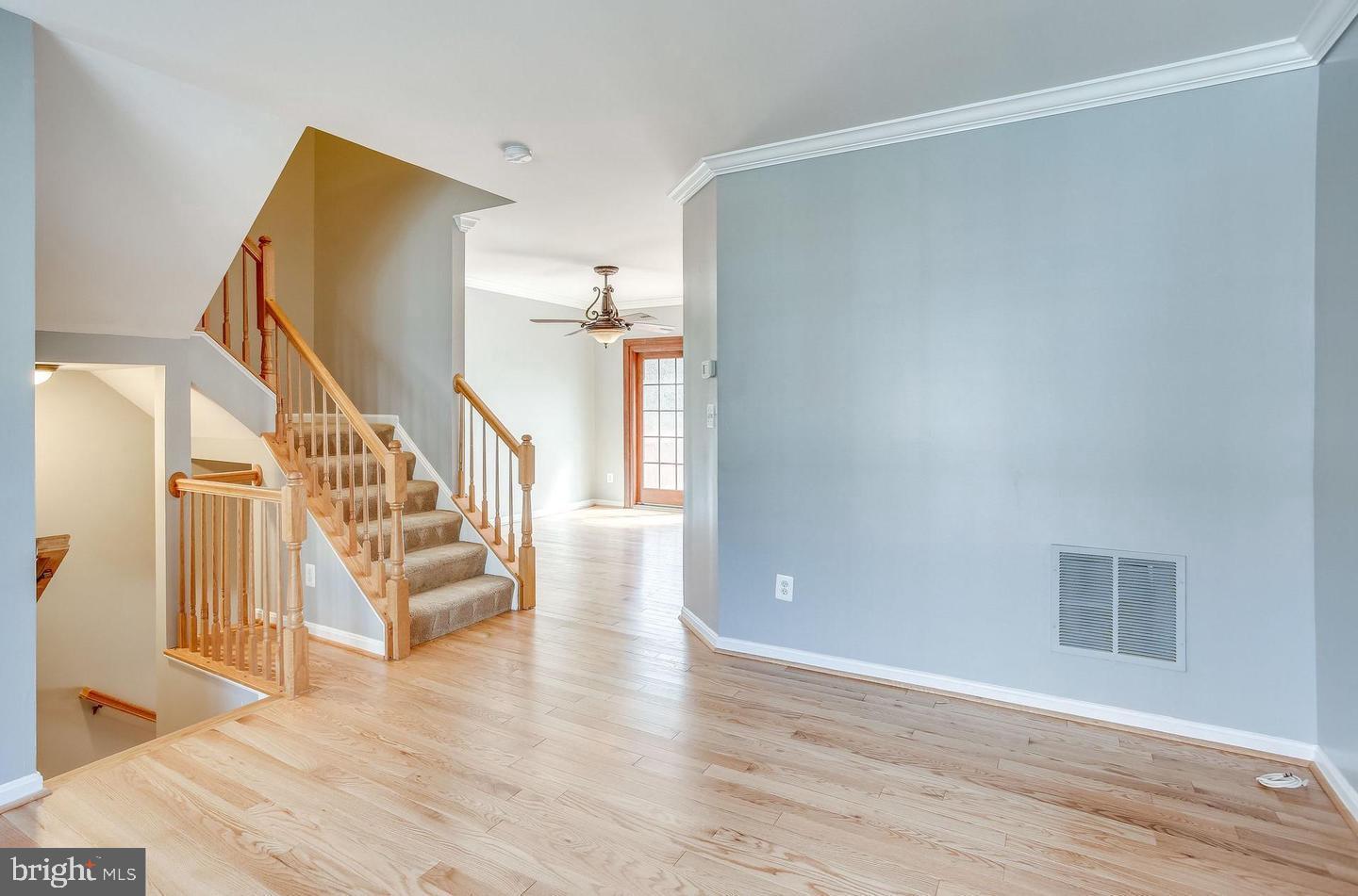 SOUTH RIDING - Residential Lease