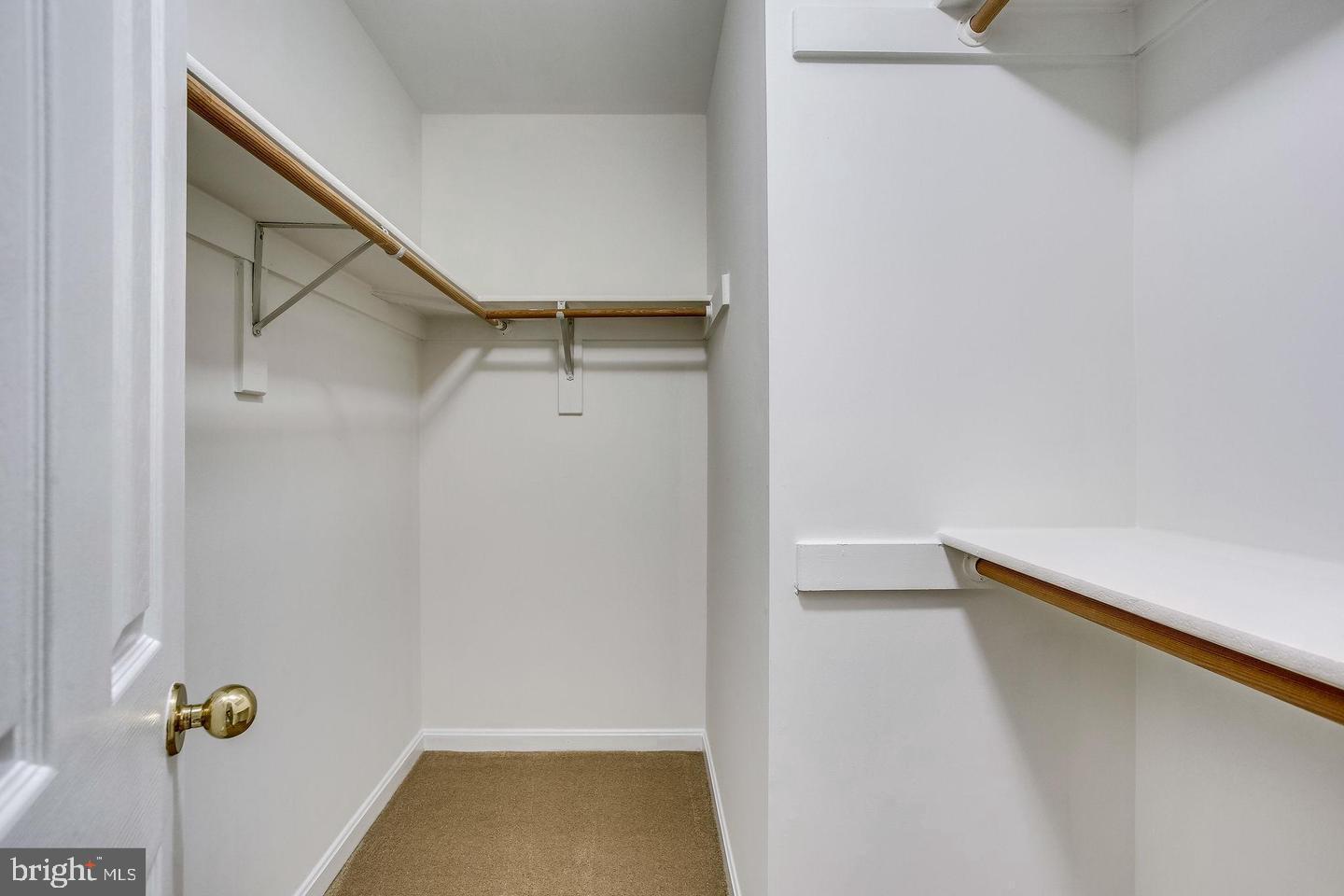 SOUTH RIDING - Residential Lease