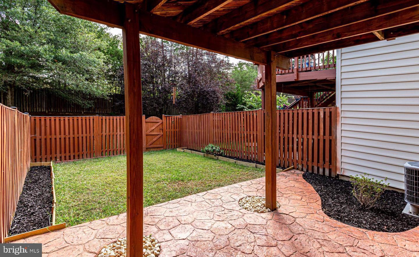 SOUTH RIDING - Residential Lease