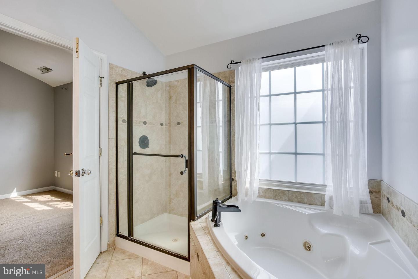 SOUTH RIDING - Residential Lease