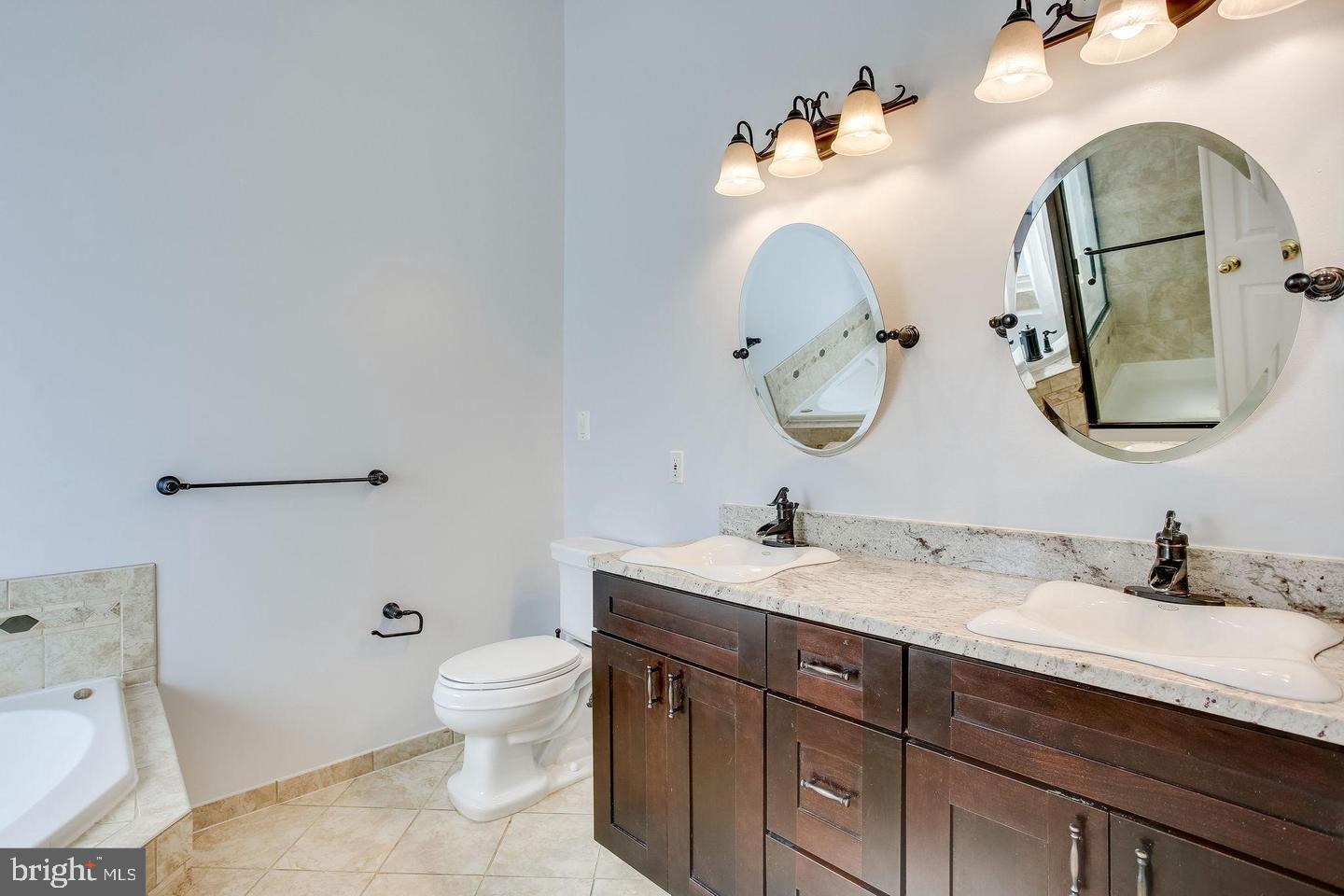 SOUTH RIDING - Residential Lease