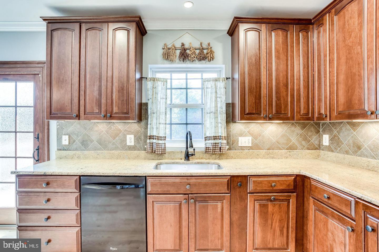 SOUTH RIDING - Residential Lease