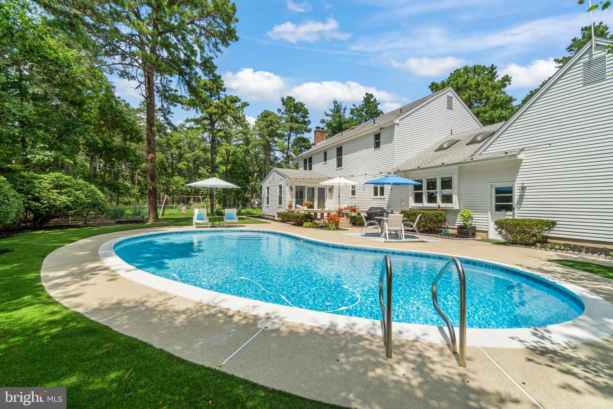 18 SPRUCE DRIVE