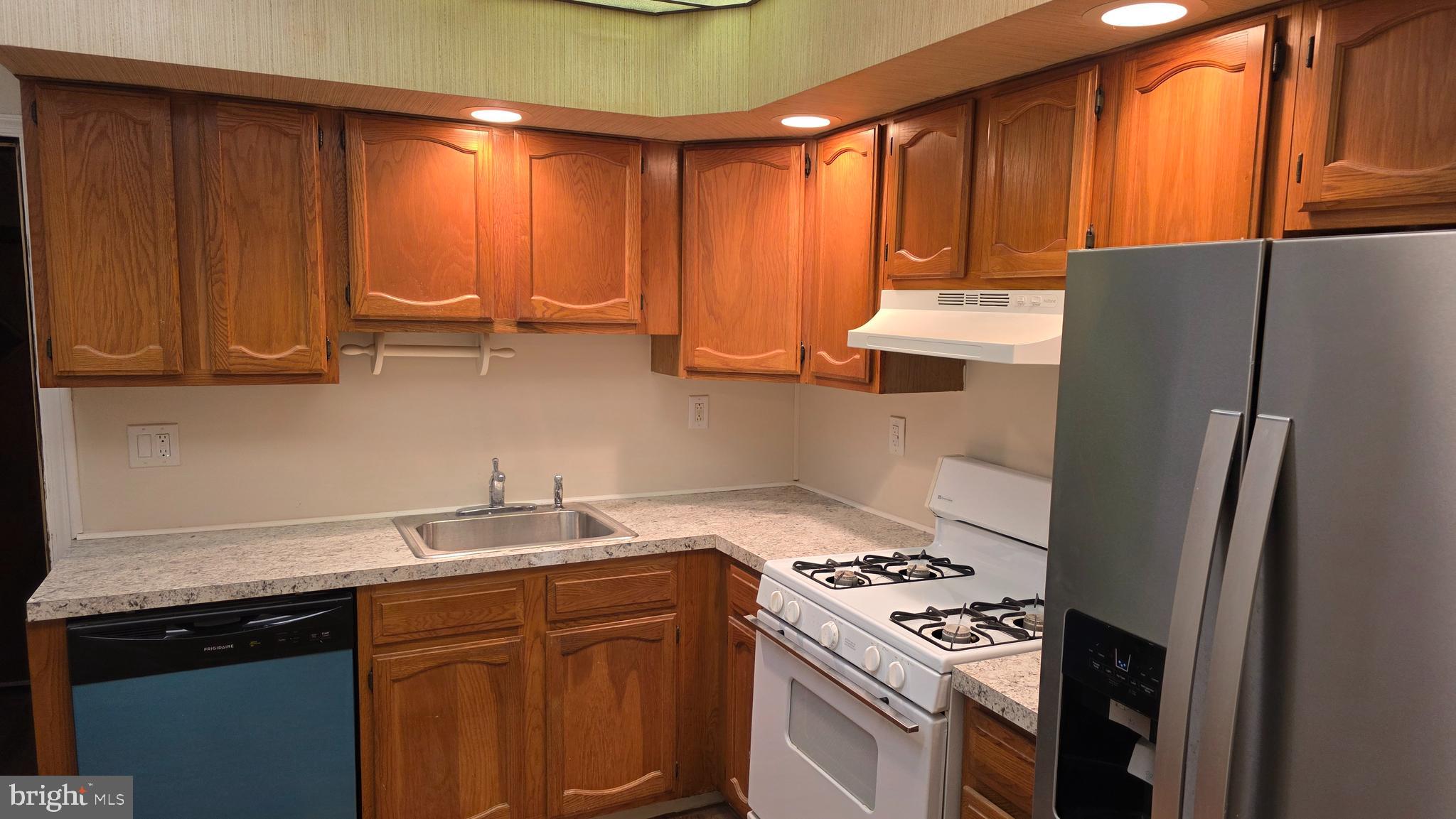 PHILADELPHIA - Residential