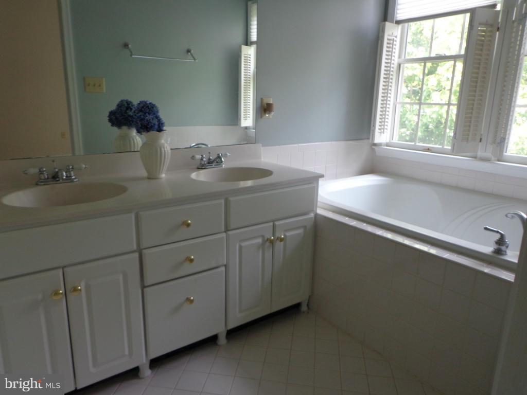 PENDERBROOK - Residential Lease