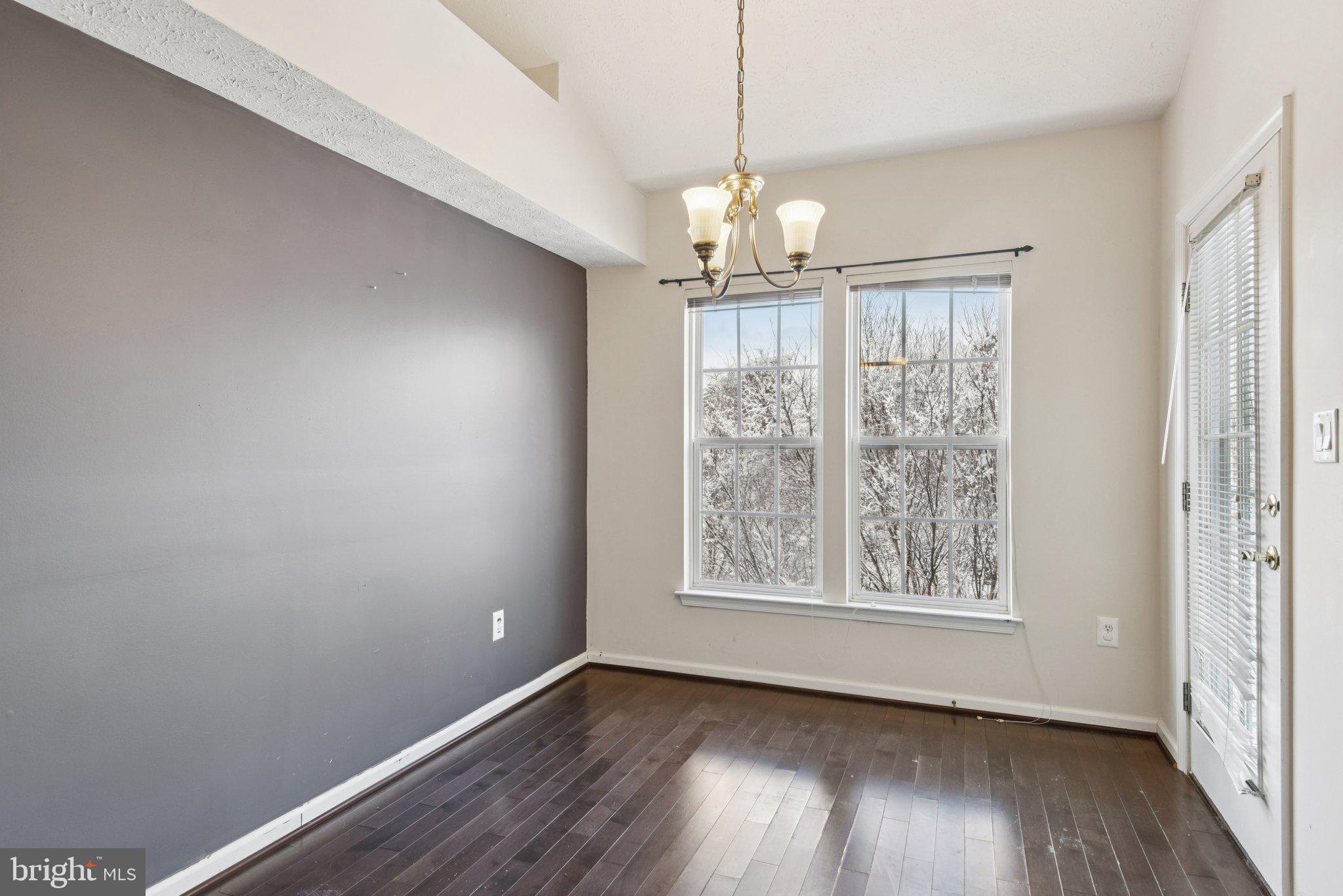 PINEY ORCHARD - Residential