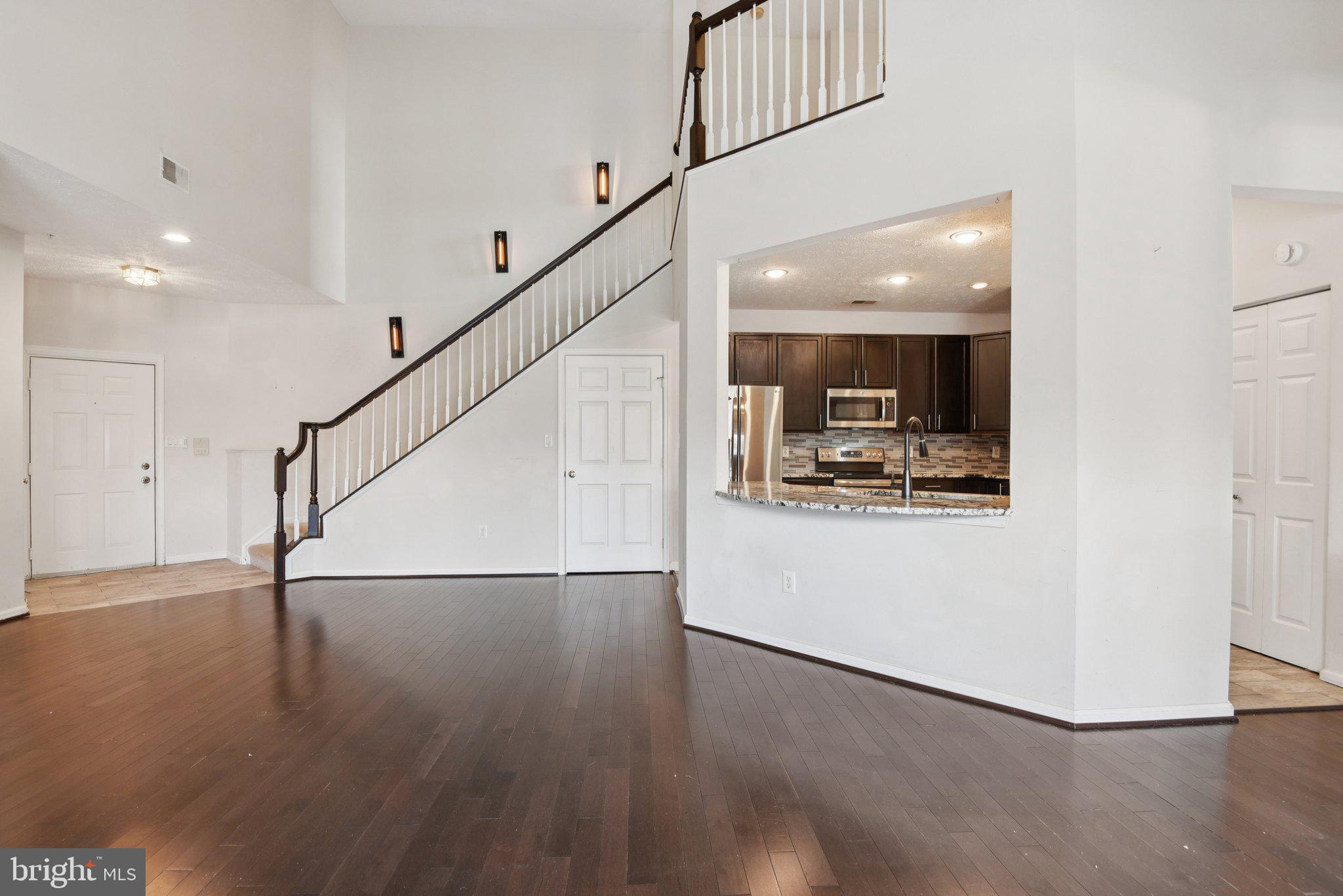 2506 AMBER ORCHARD COURT W 302