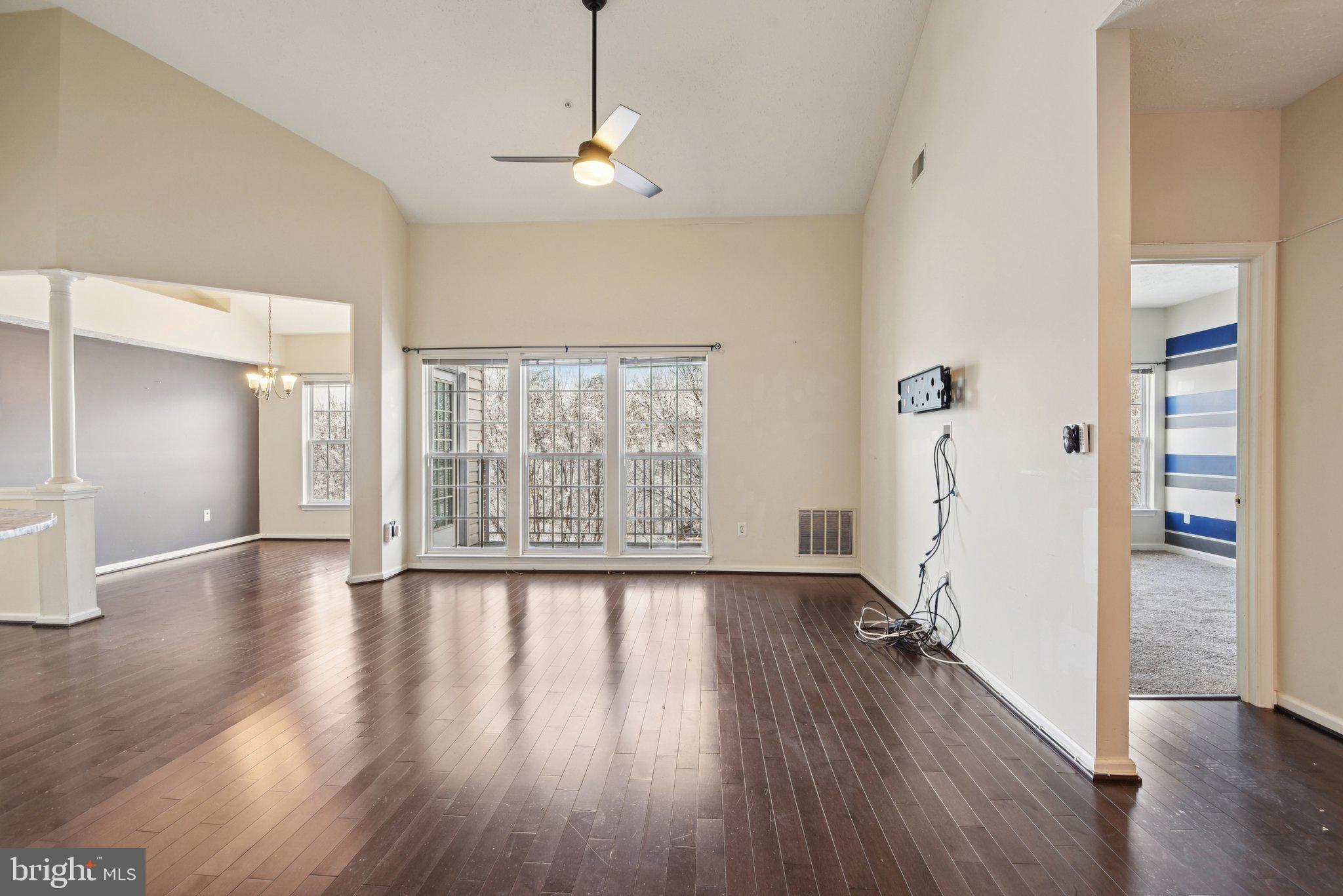 2506 AMBER ORCHARD COURT W 302