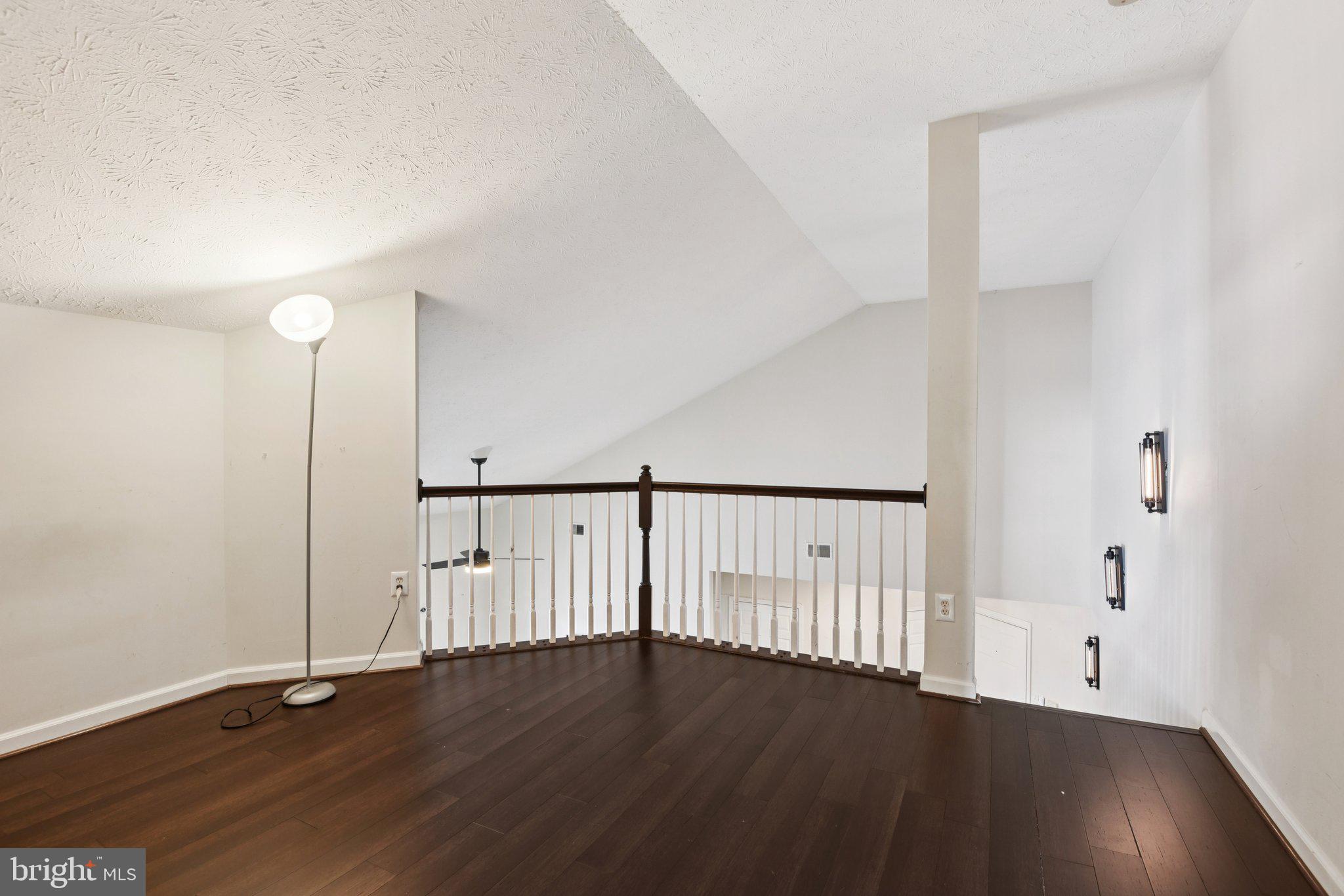 PINEY ORCHARD - Residential