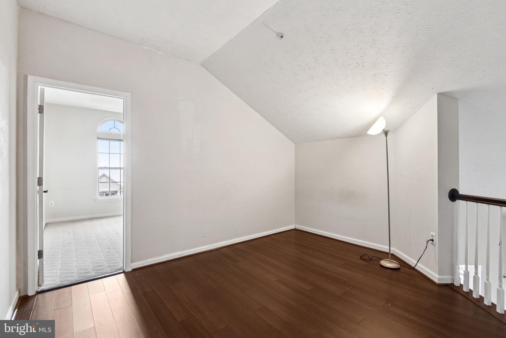 PINEY ORCHARD - Residential