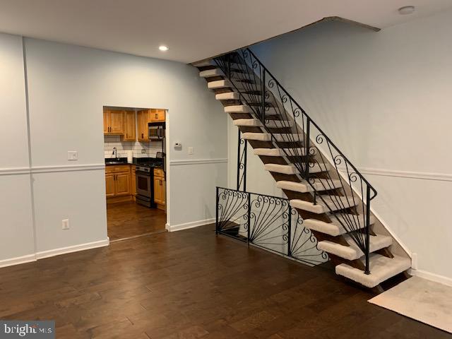 POINT BREEZE - Residential