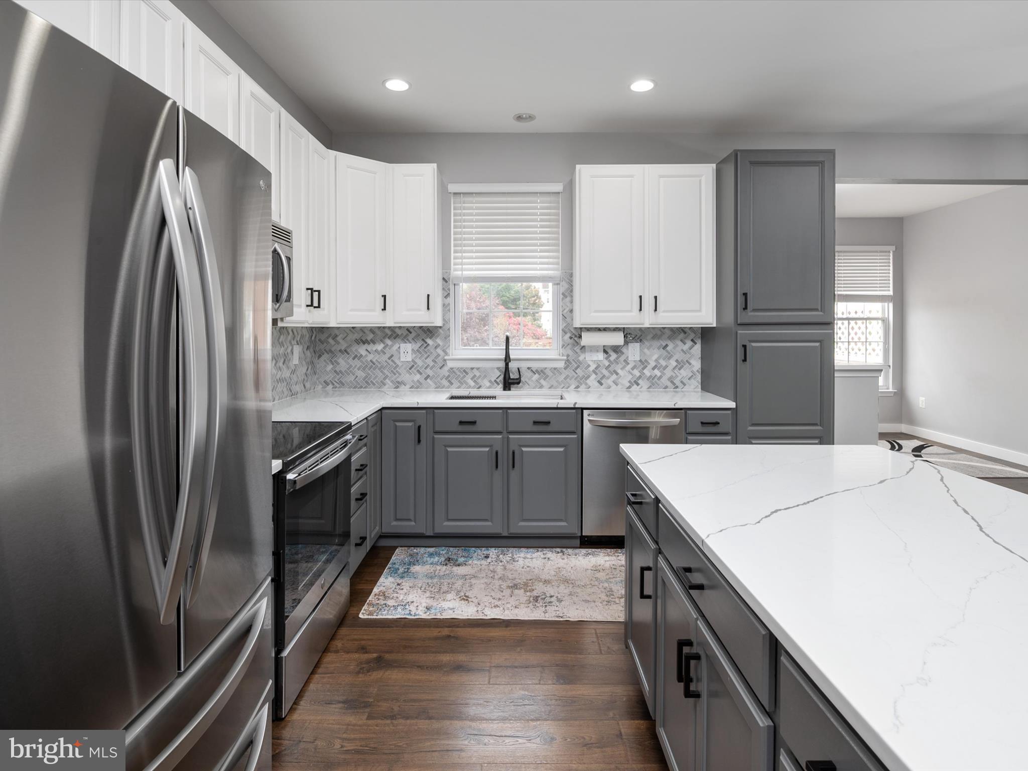 SOUTH RIVER COLONY - Residential Lease