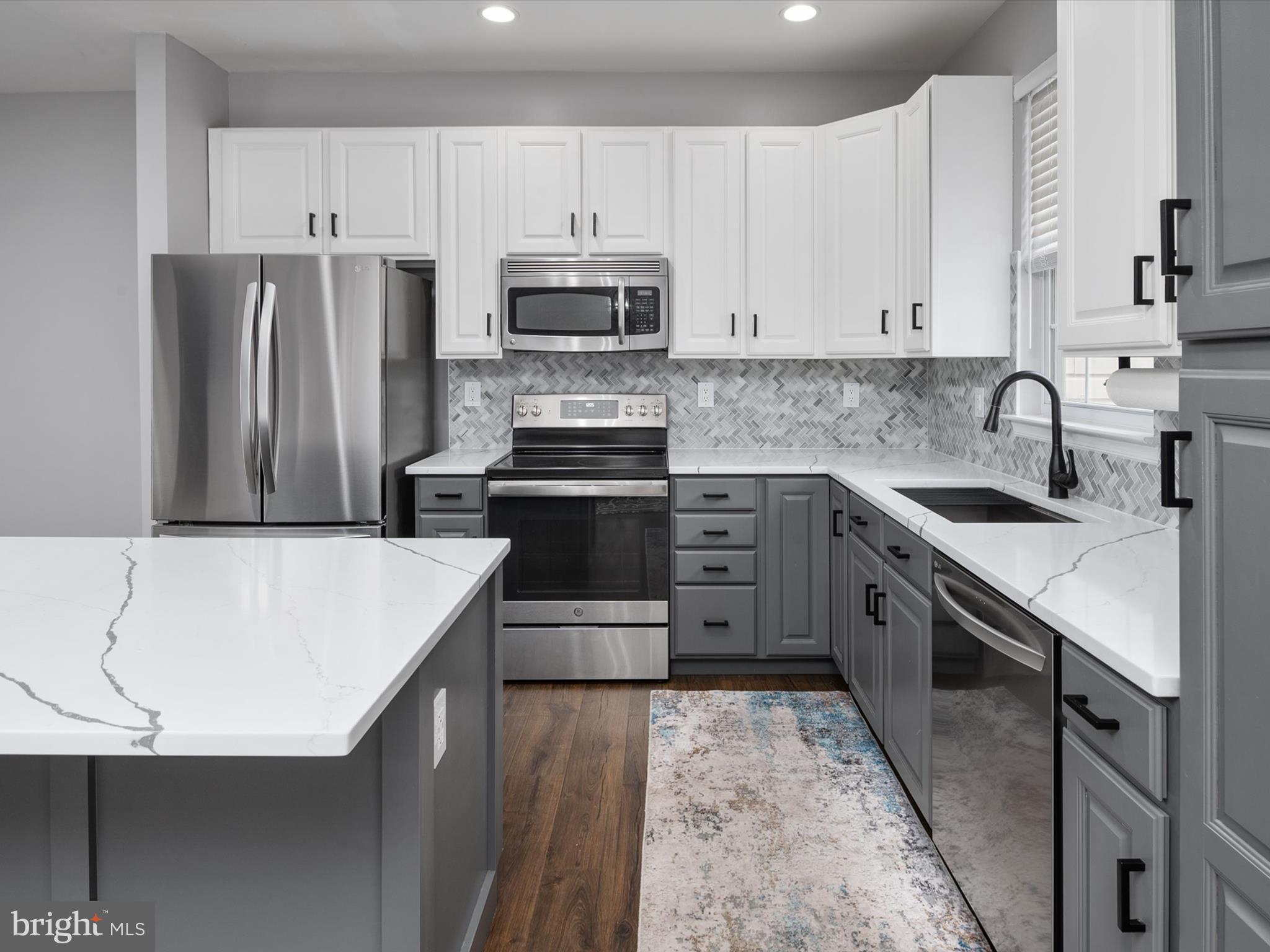 SOUTH RIVER COLONY - Residential Lease