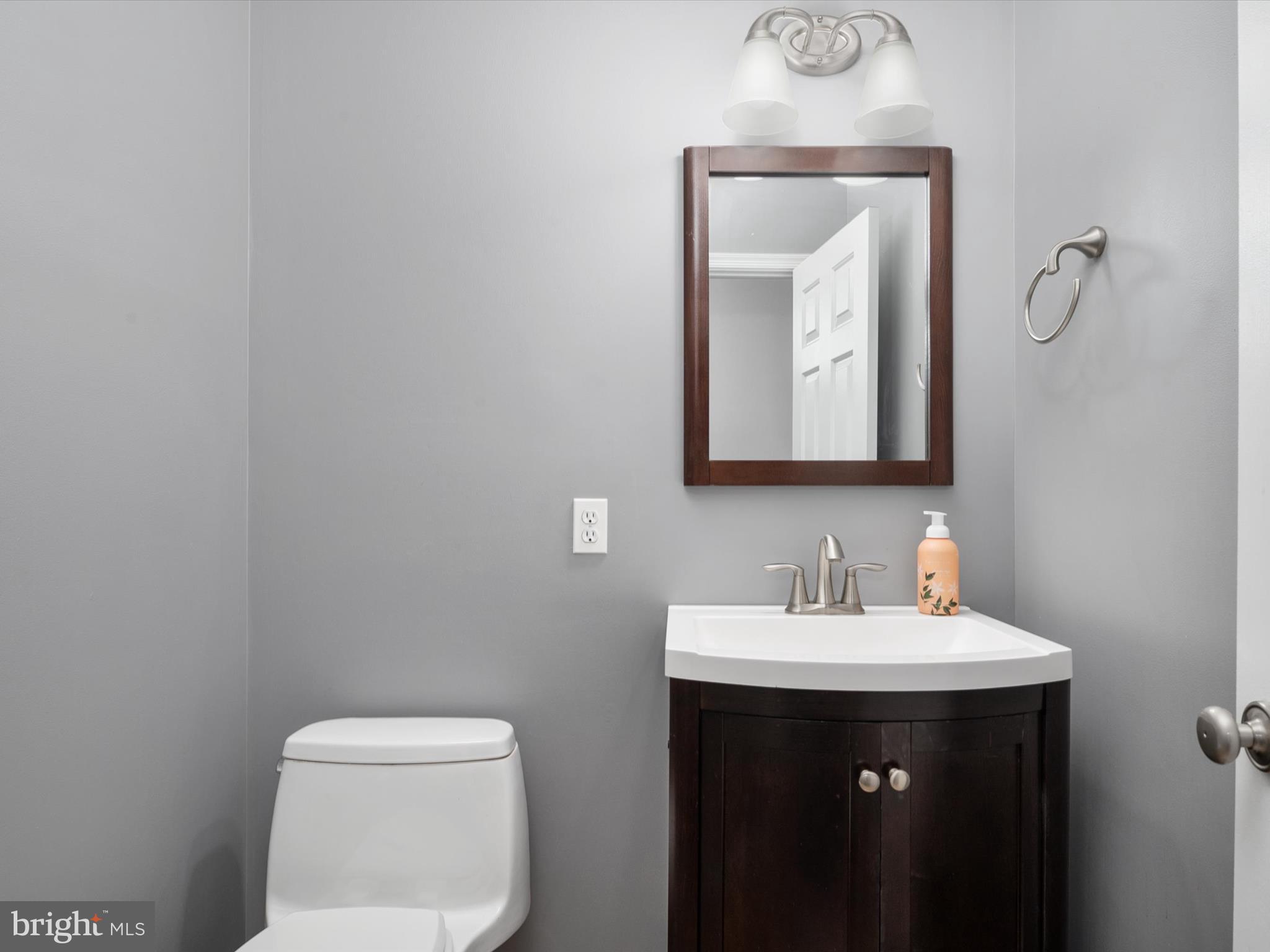 SOUTH RIVER COLONY - Residential Lease