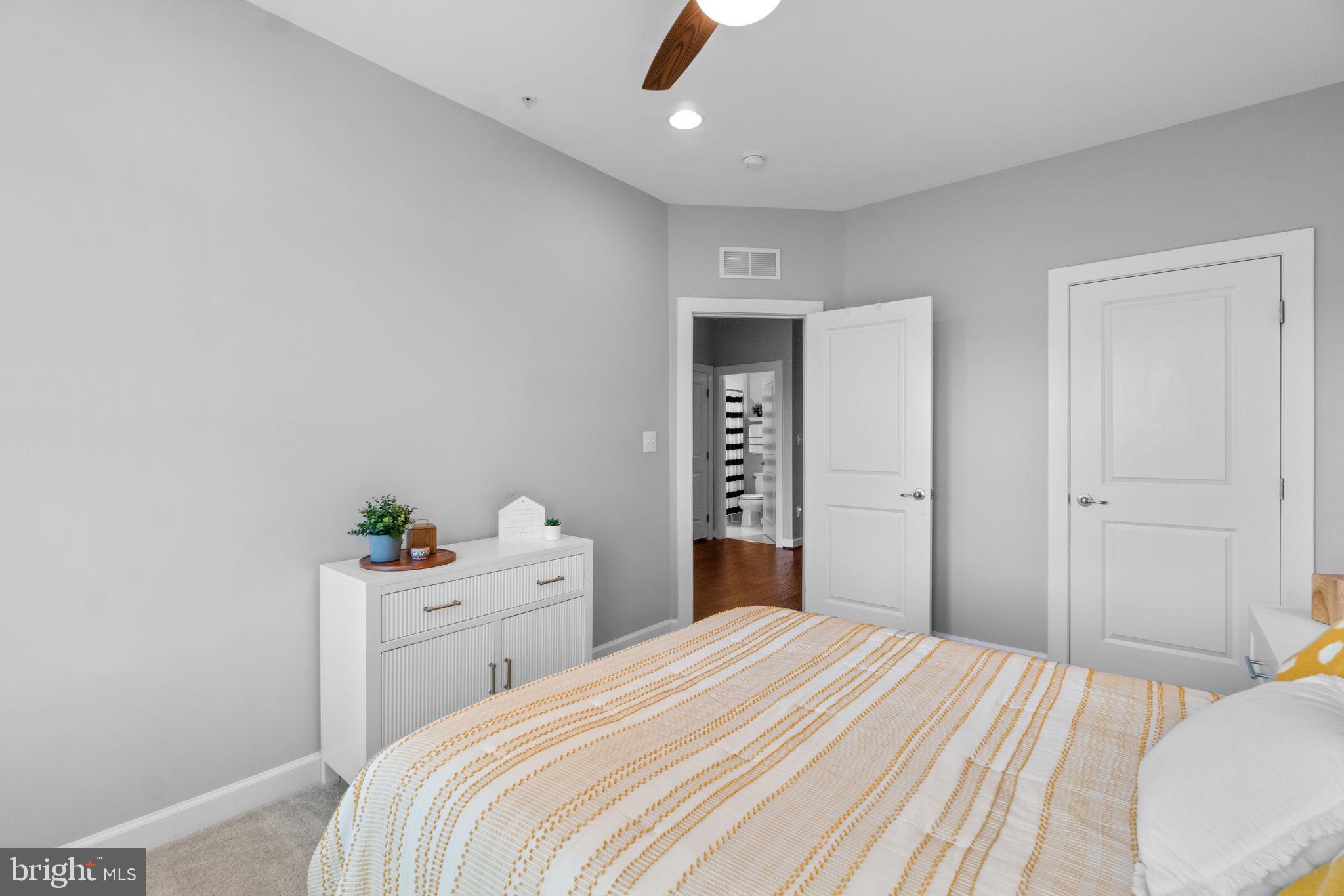 VILLAGES OF URBANA - Residential