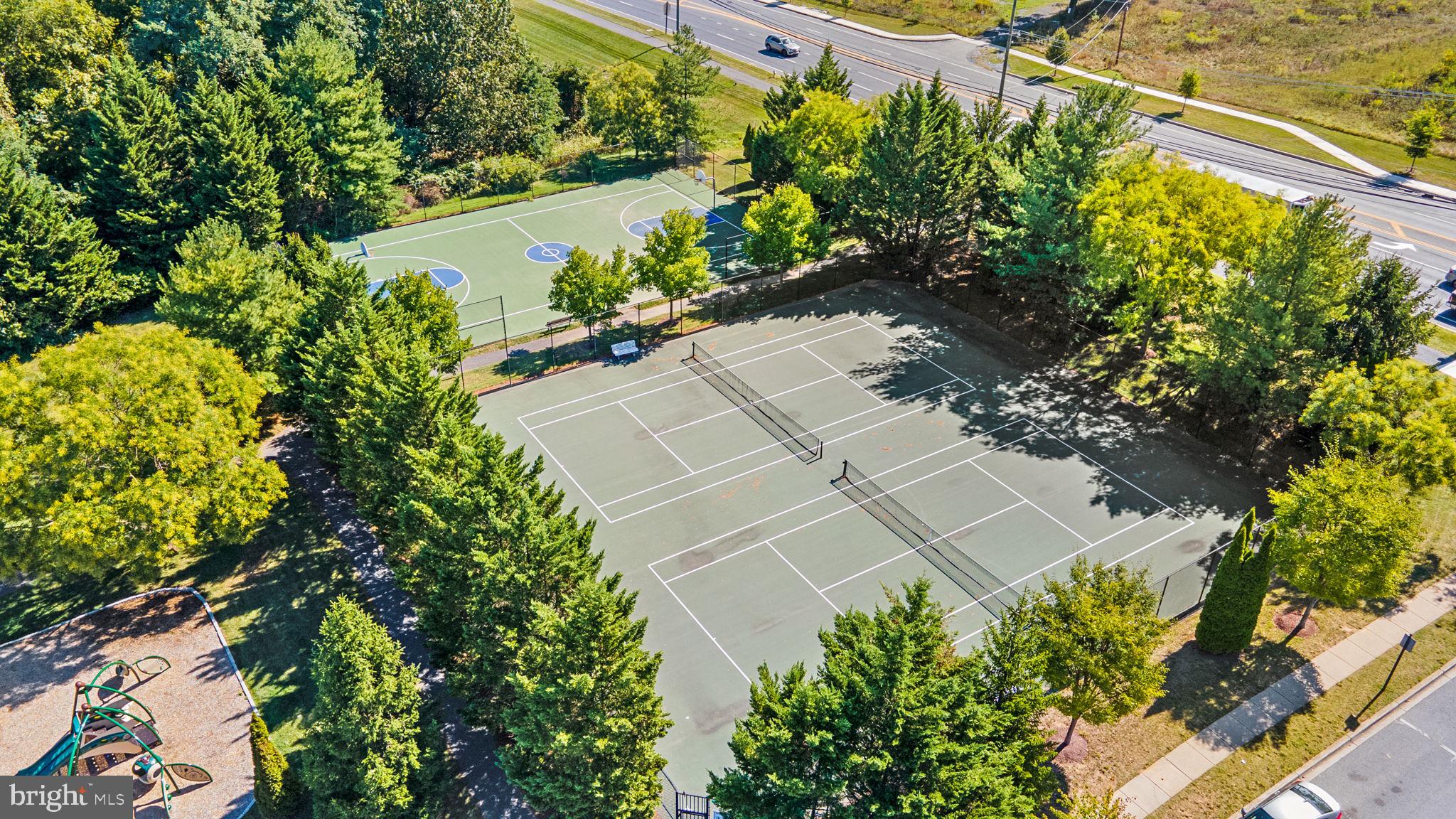 VILLAGES OF URBANA - Residential