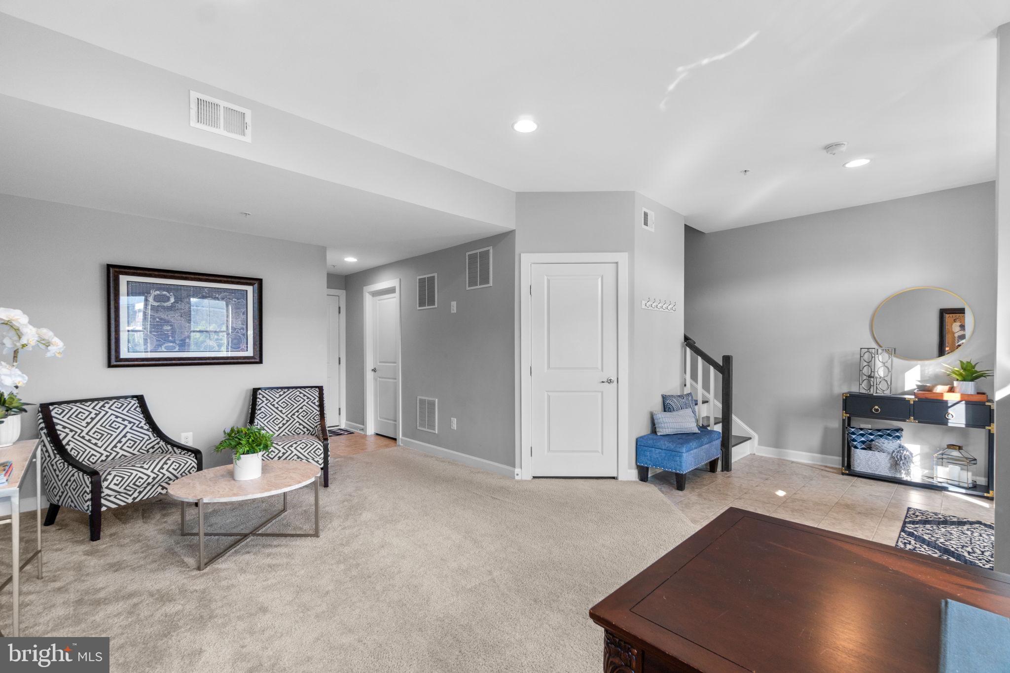 VILLAGES OF URBANA - Residential