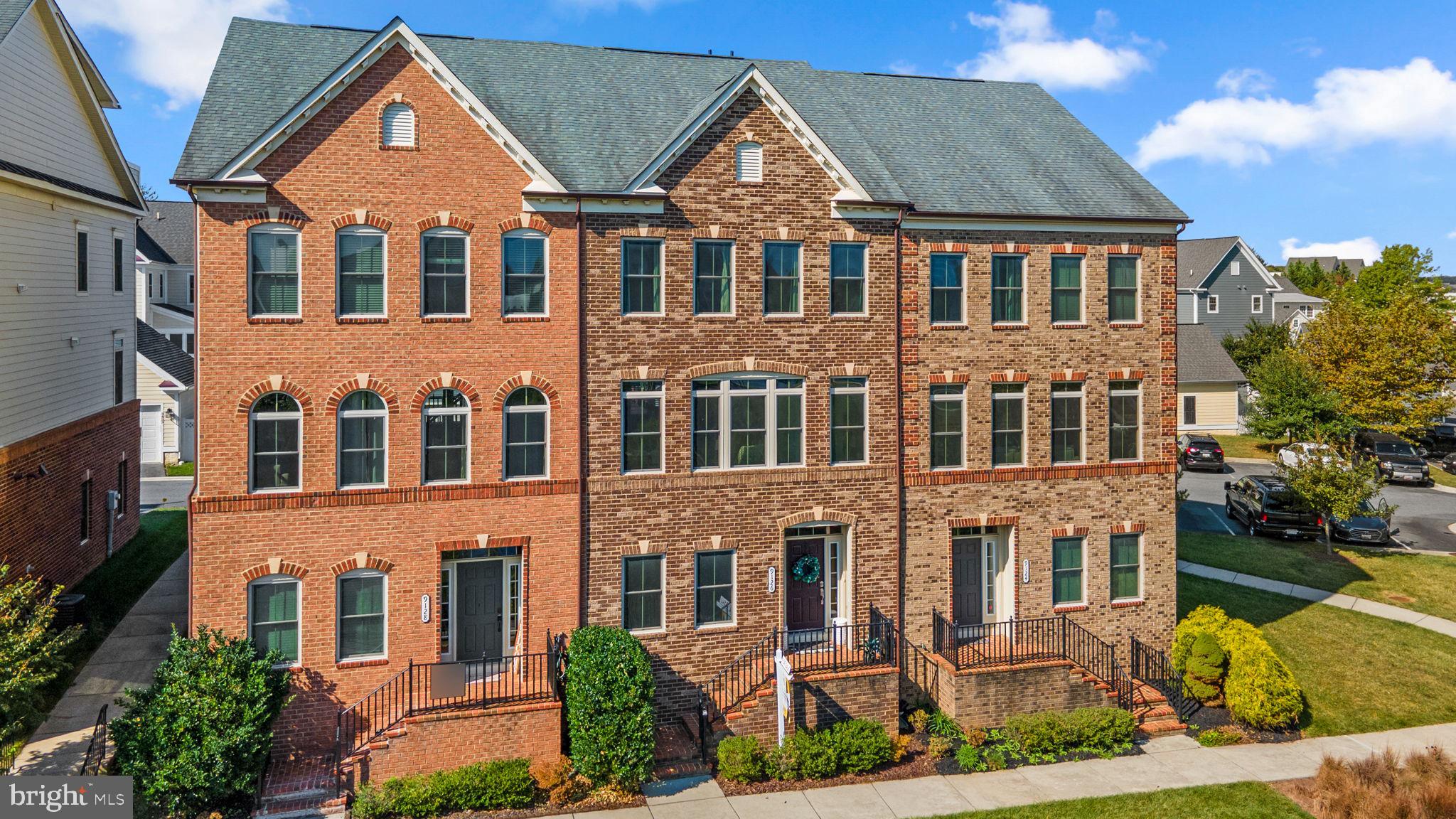 VILLAGES OF URBANA - Residential