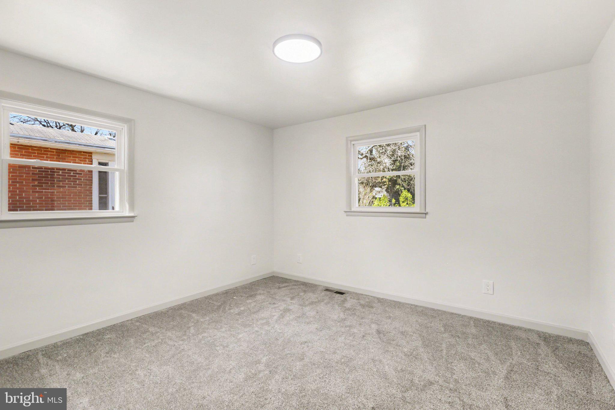 OAKWOOD PARK - Residential