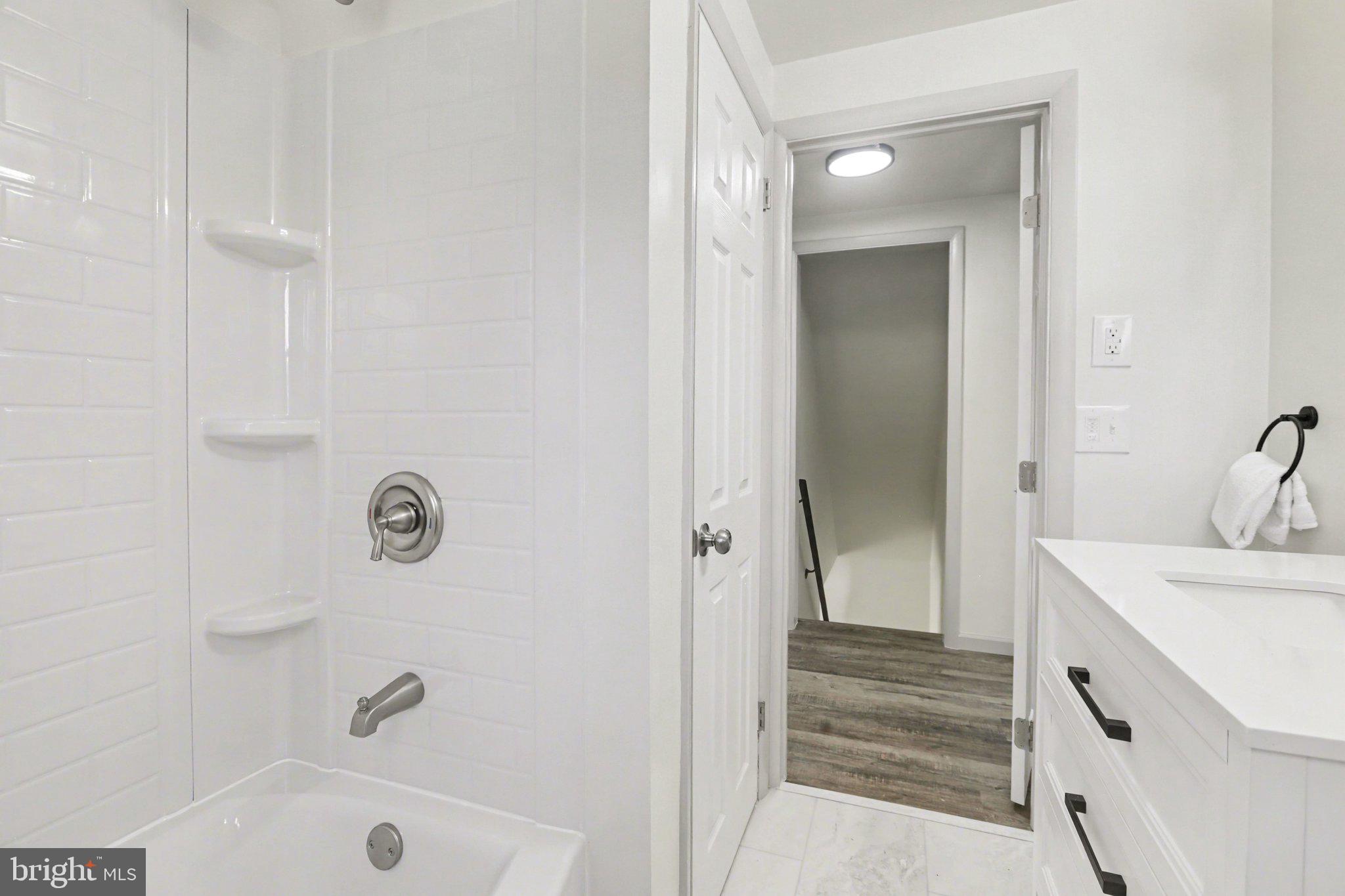 OAKWOOD PARK - Residential