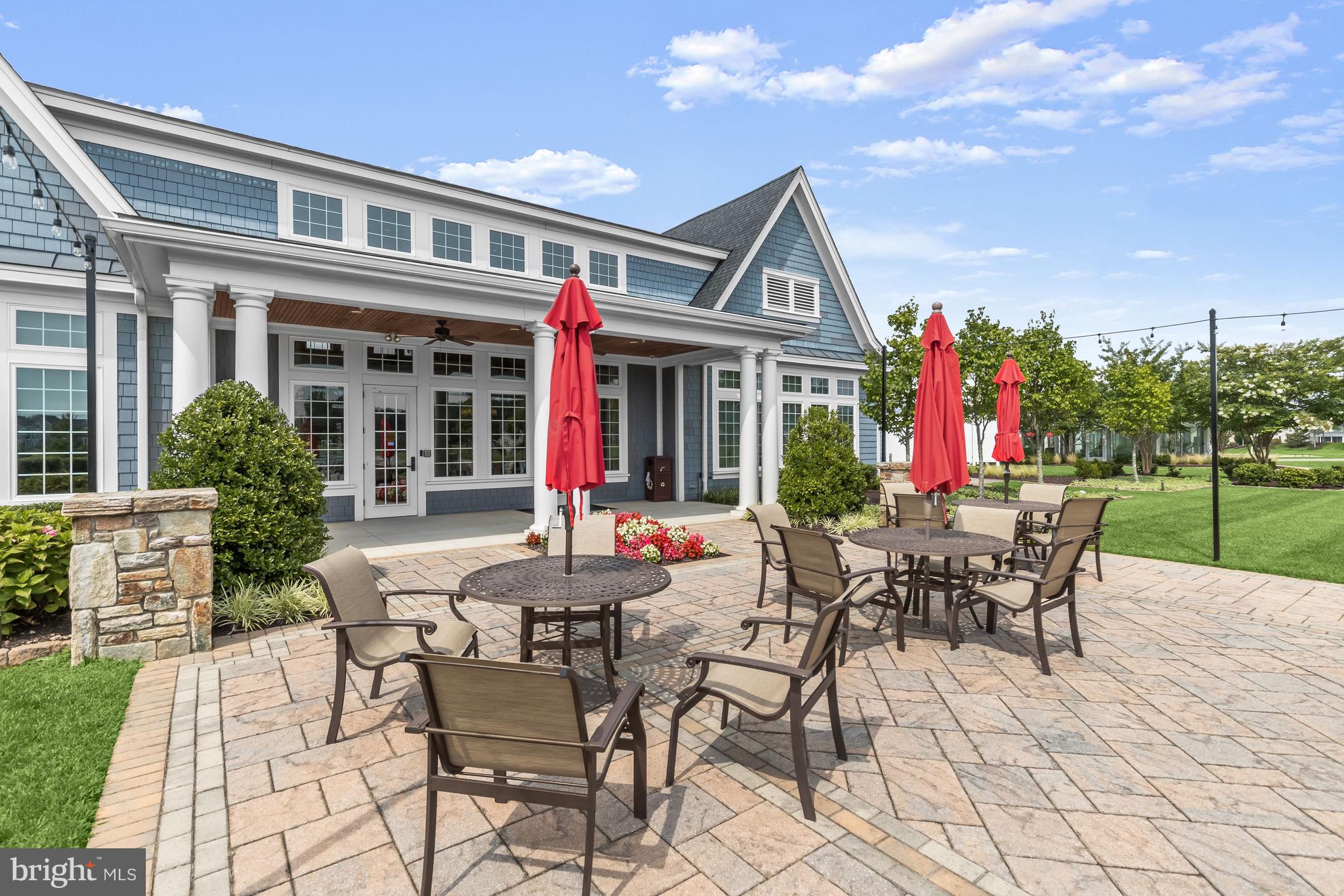 TWO RIVERS - Residential