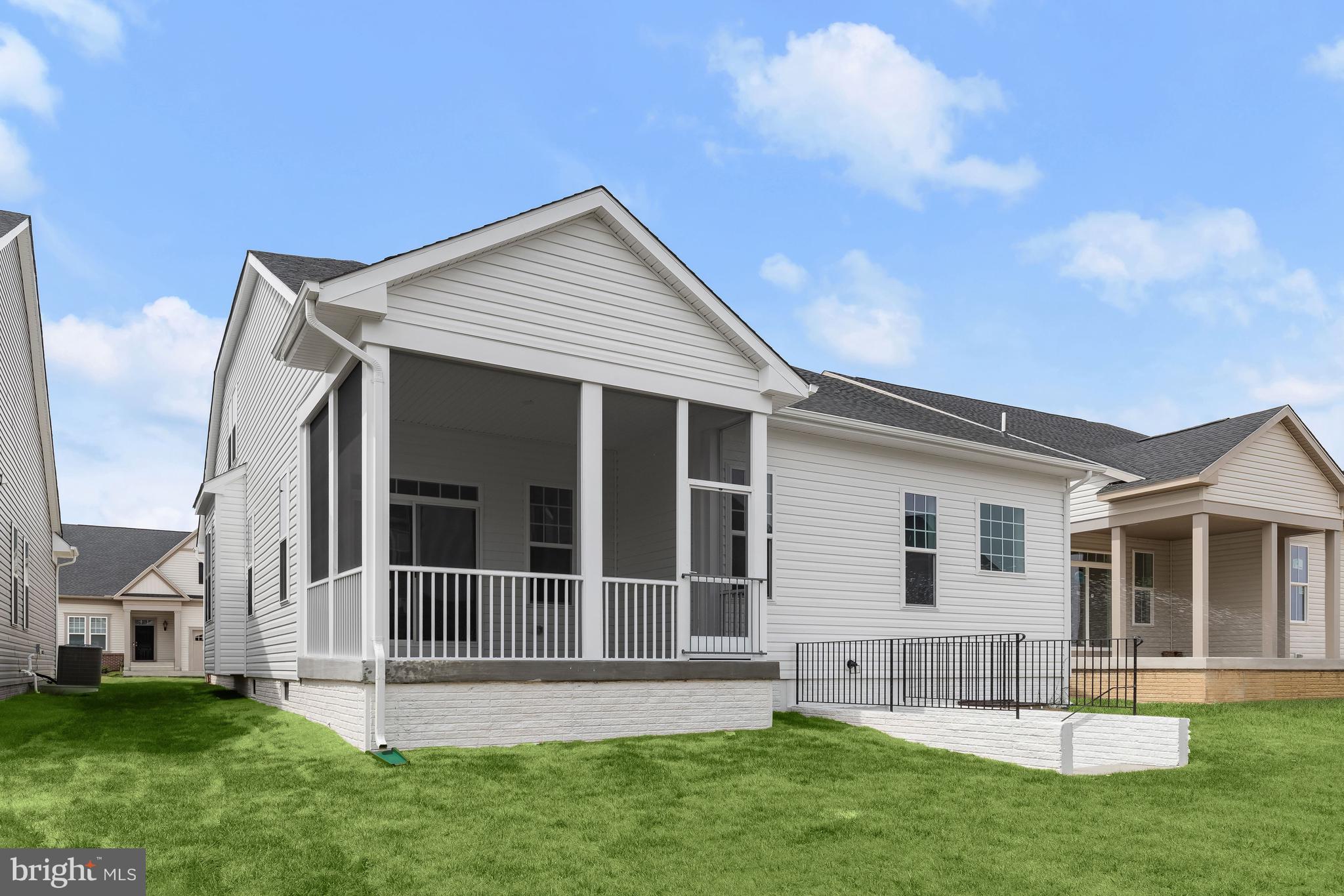 TWO RIVERS - Residential