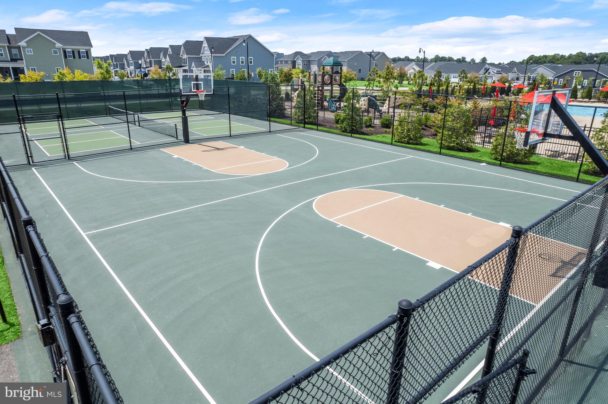 TWO RIVERS - Residential