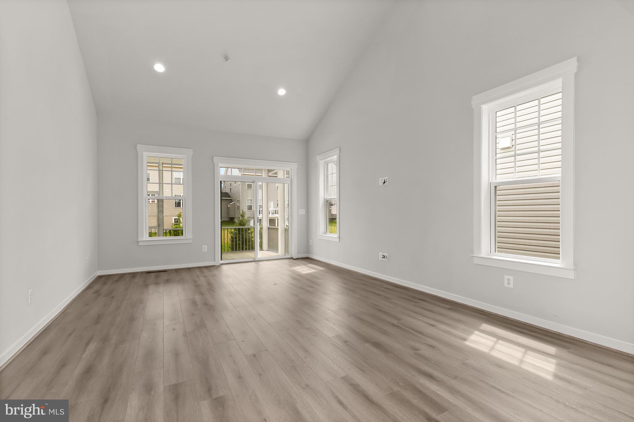 TWO RIVERS - Residential