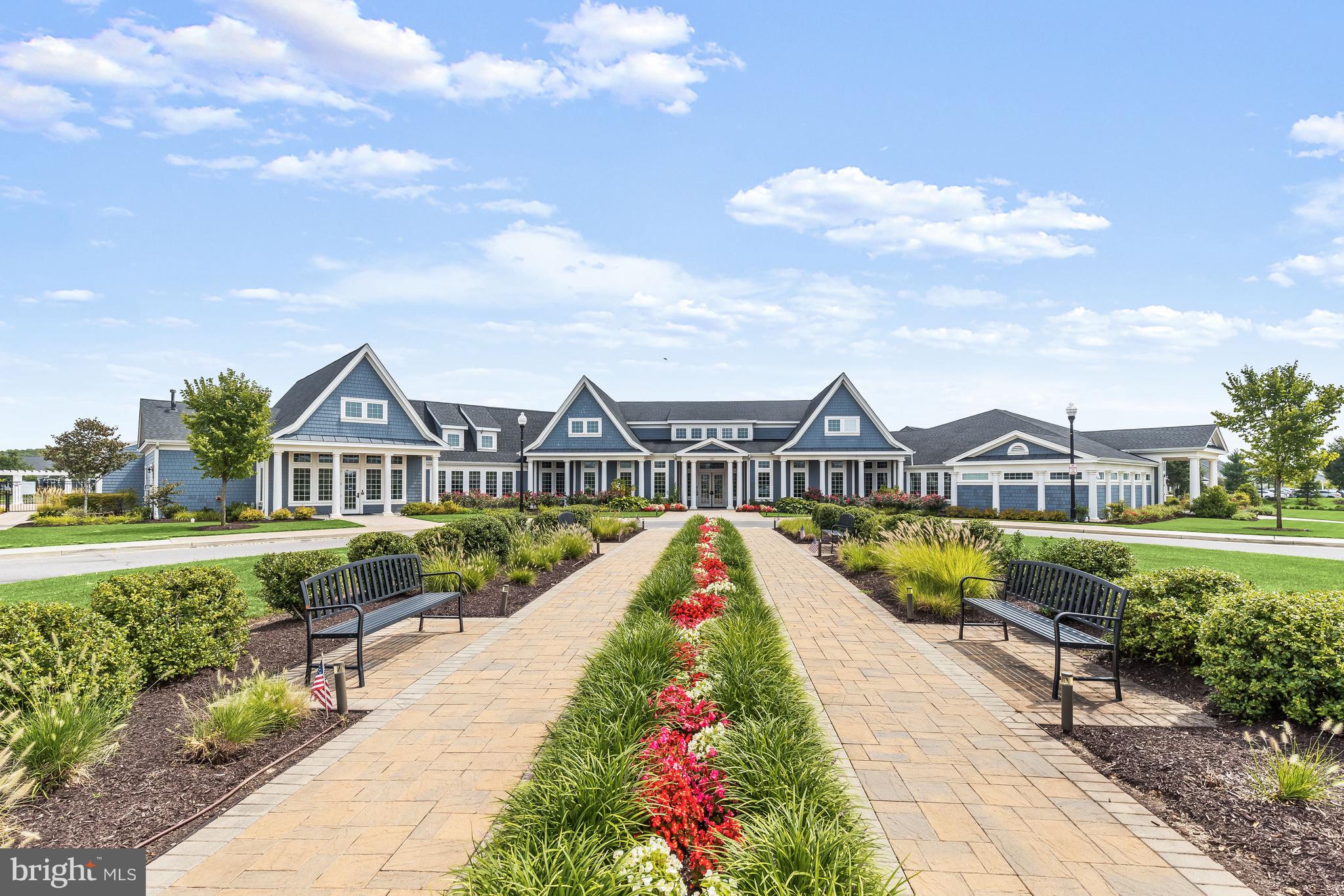 TWO RIVERS - Residential