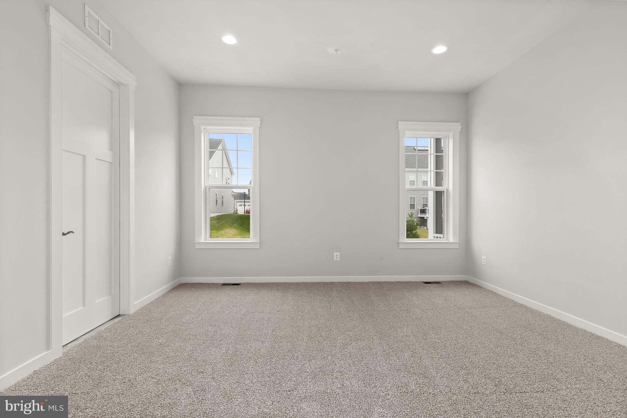 TWO RIVERS - Residential