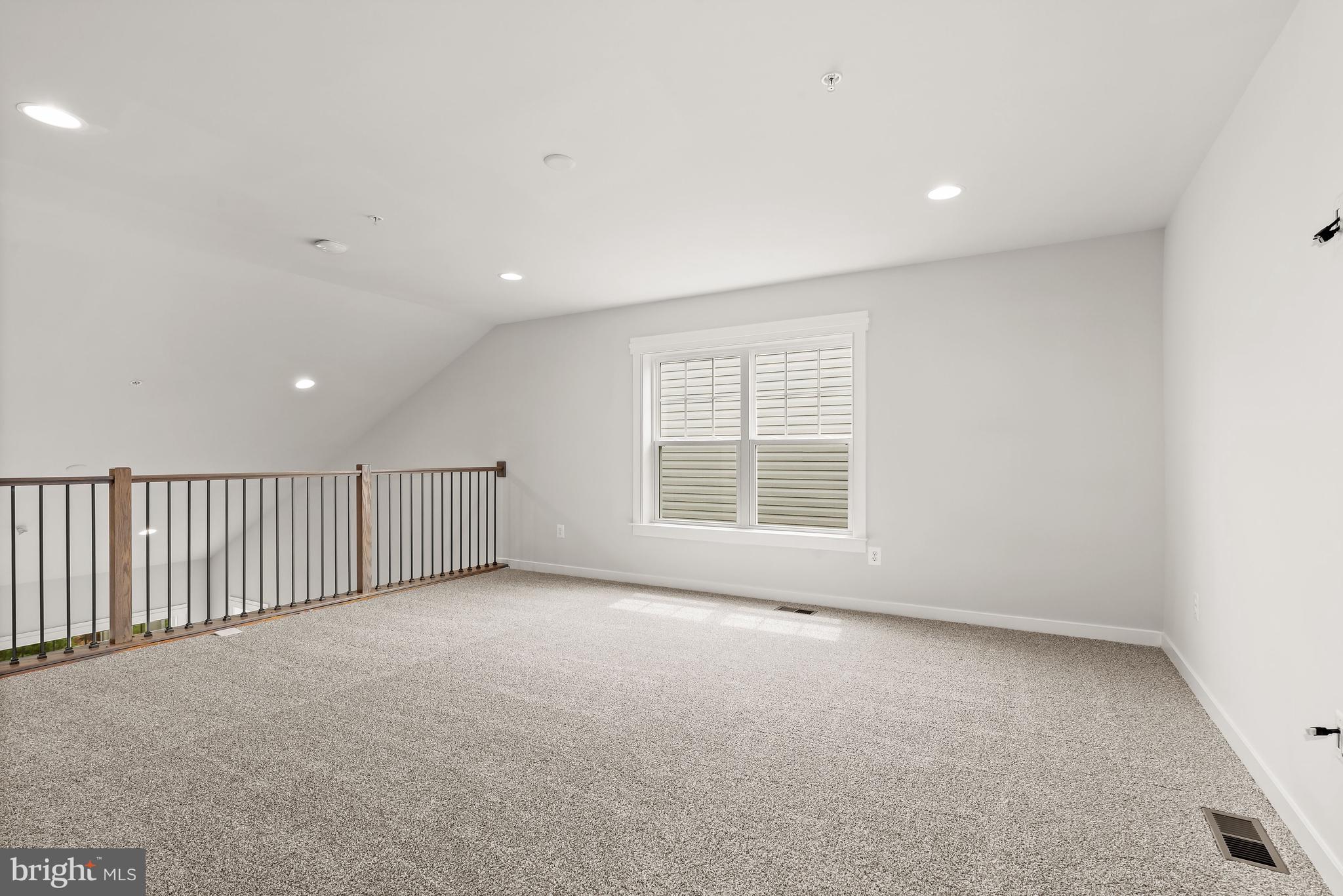 TWO RIVERS - Residential