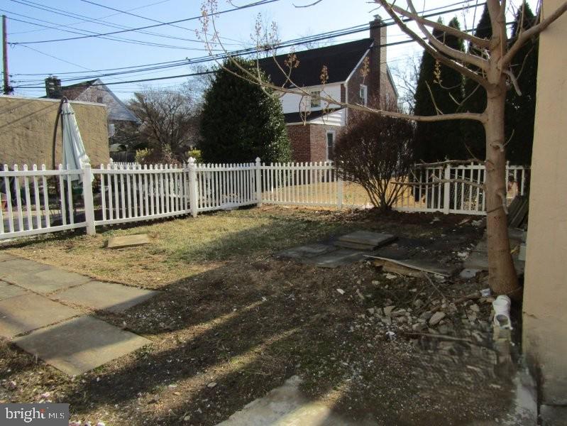 GLADSTONE MANOR - Residential